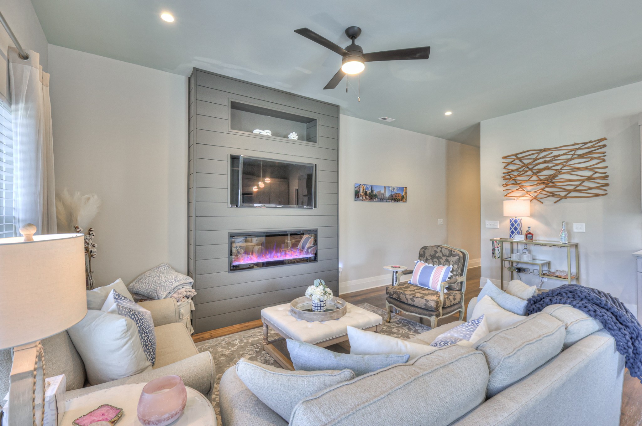1108 Noble Loop Property Photo 4