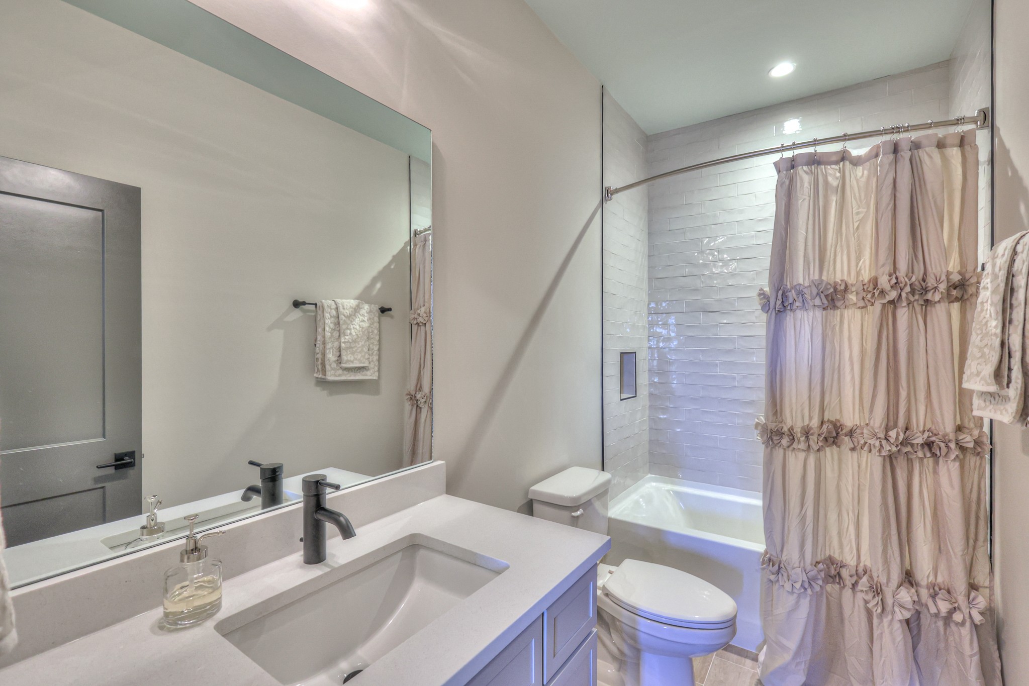 1108 Noble Loop Property Photo 27