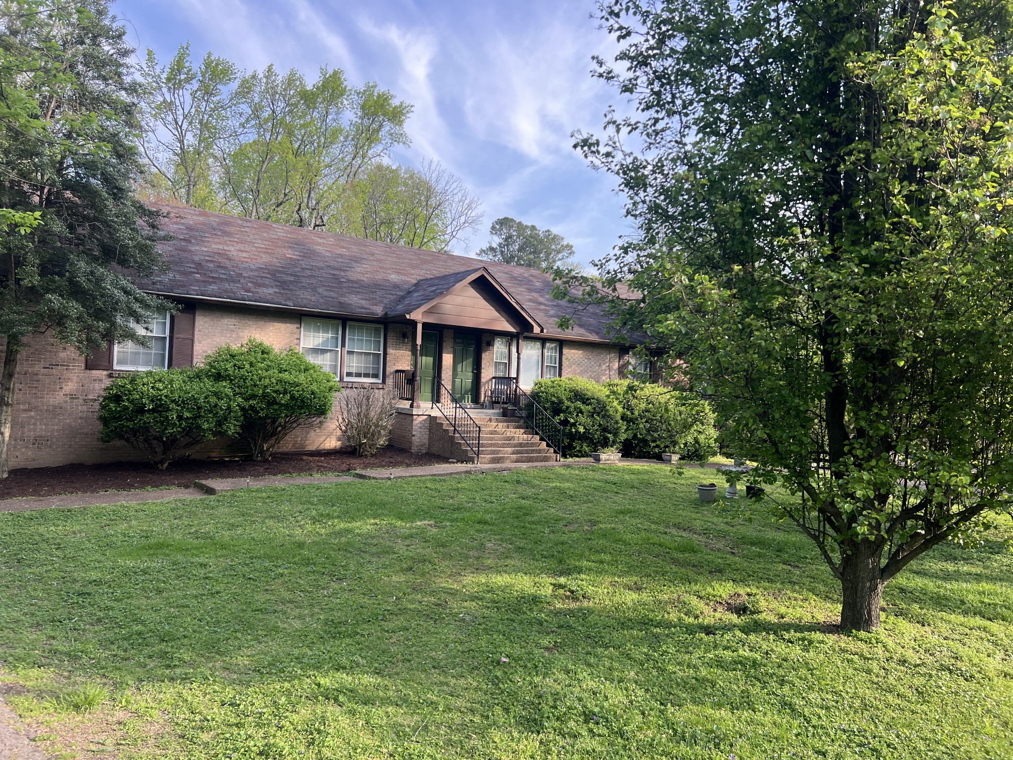 2811 Cooper Ln Property Photo
