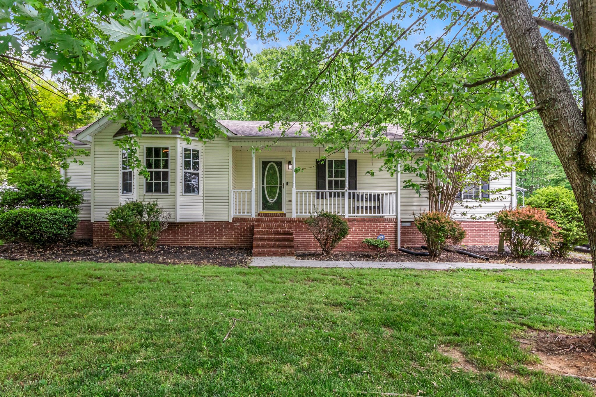 239 Oak Hills Dr Property Photo