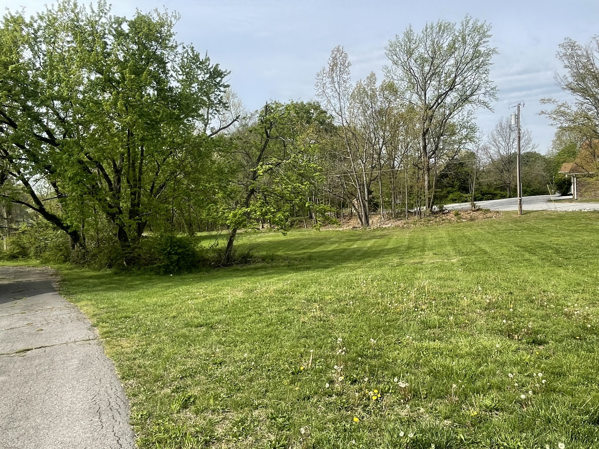 2511 Memorial Blvd Property Photo 2