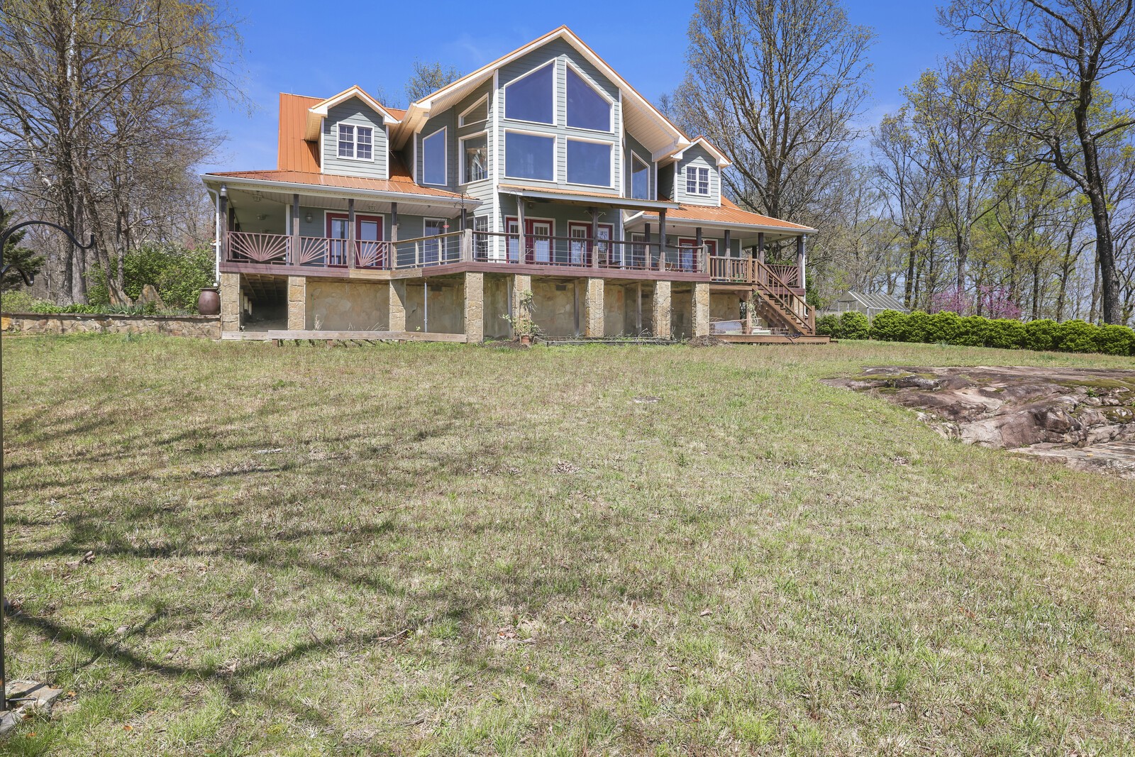 386 Hanging Rock Dr Property Photo