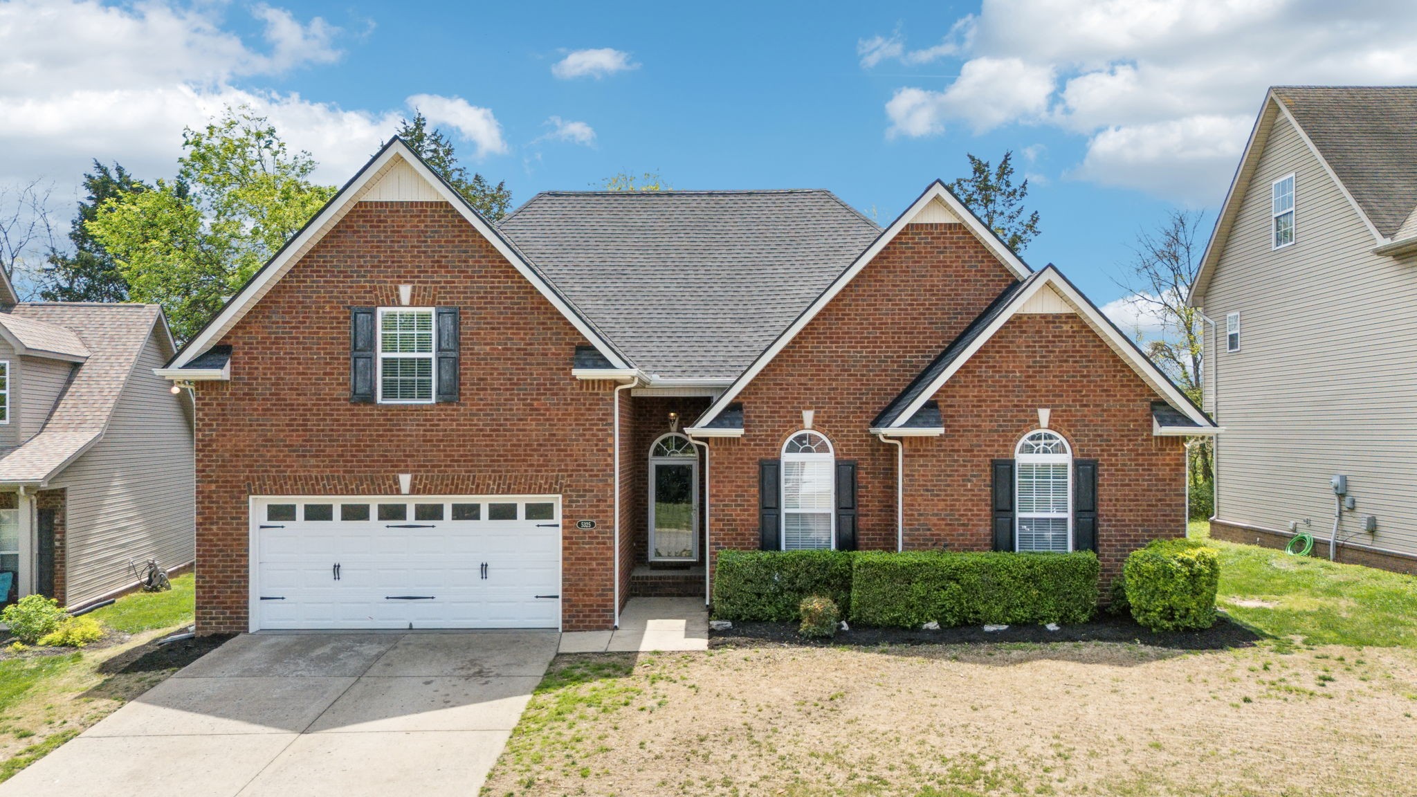5325 Cloister Dr Property Photo 1