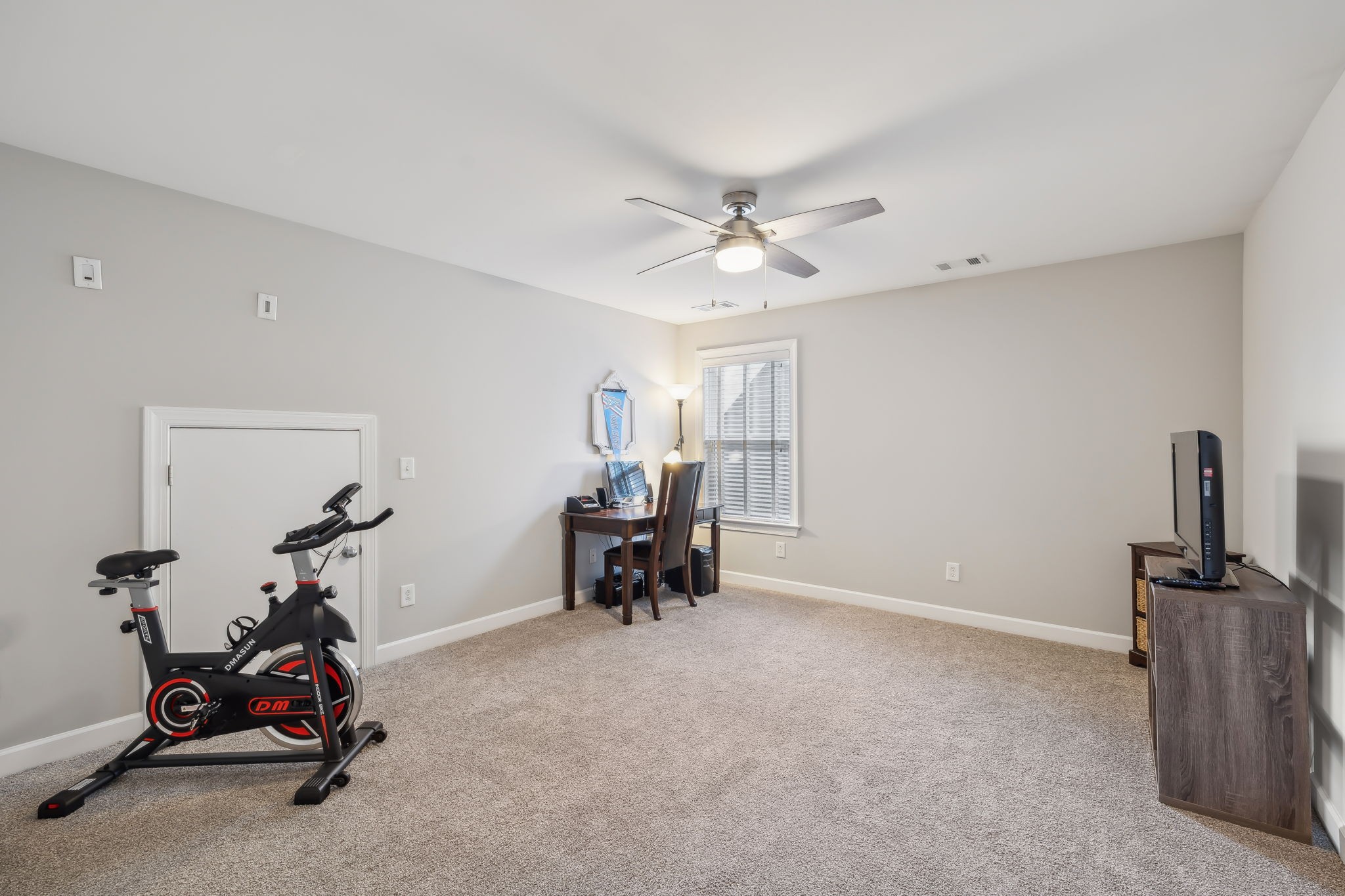 3017 Kingston Cir, N Property Photo 37