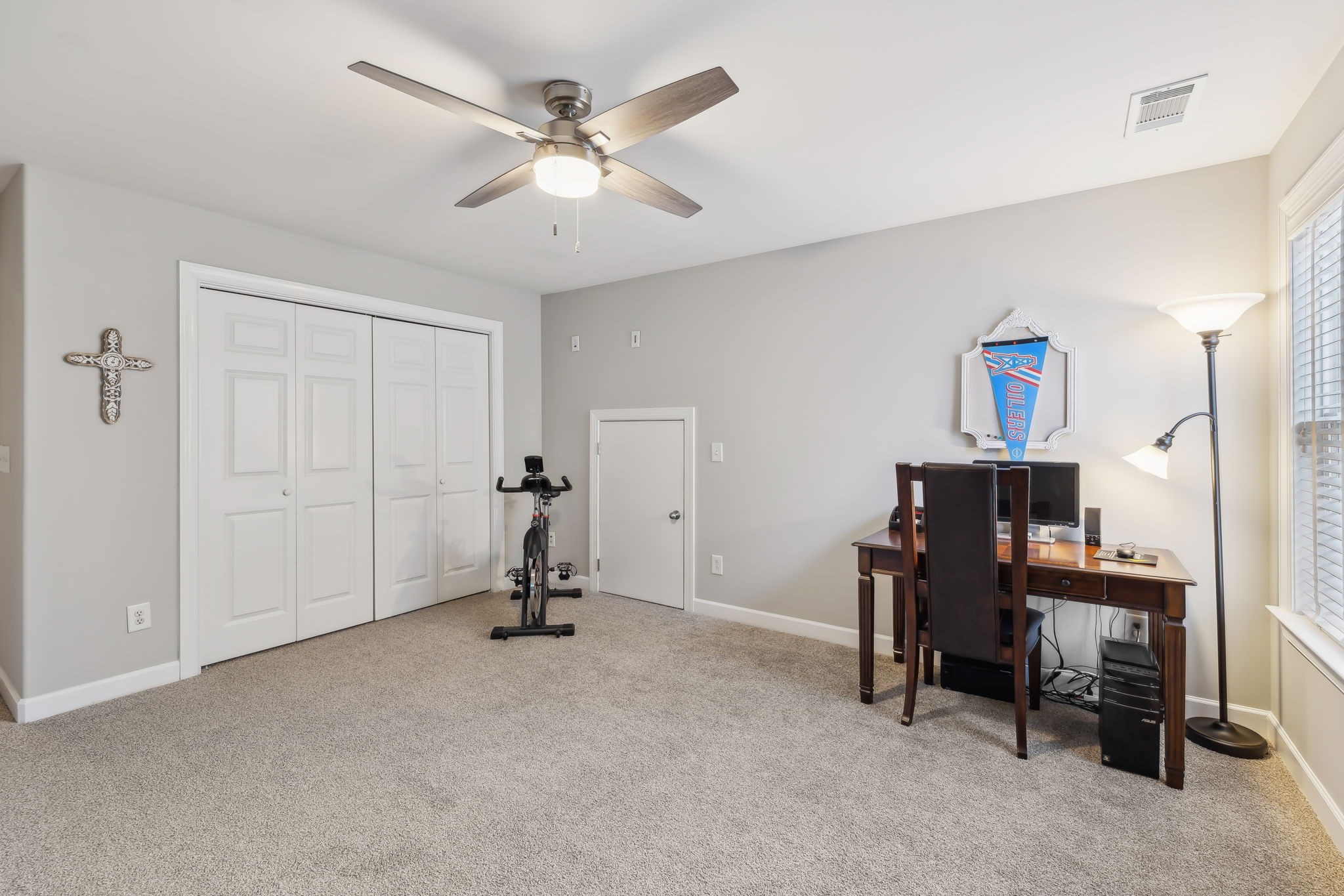 3017 Kingston Cir, N Property Photo 38