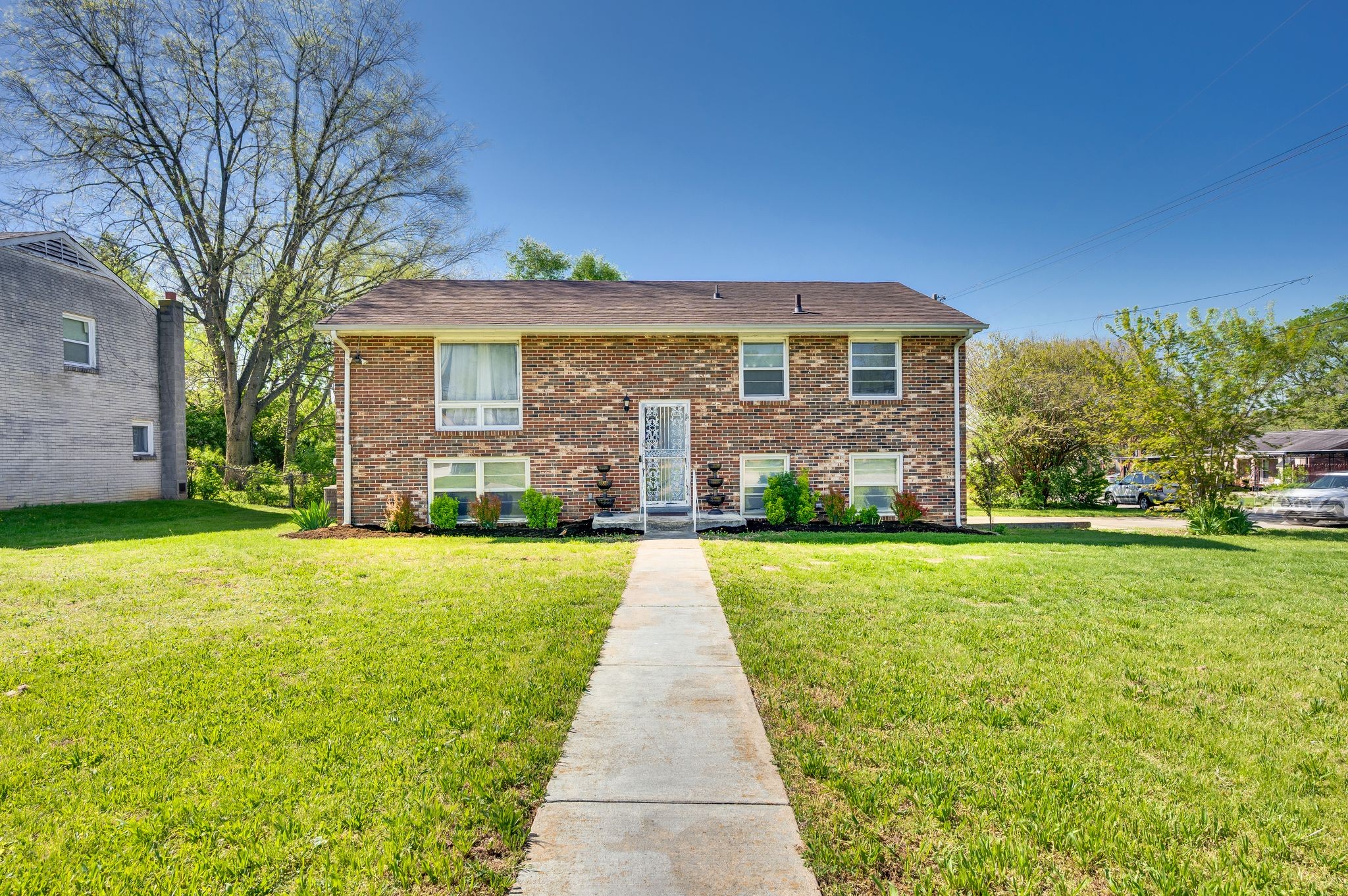 3261 Hinkle Dr Property Photo