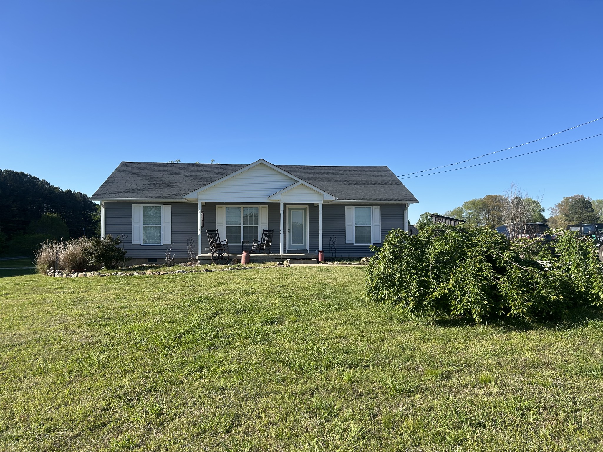 76 Shackelford Rd Property Photo