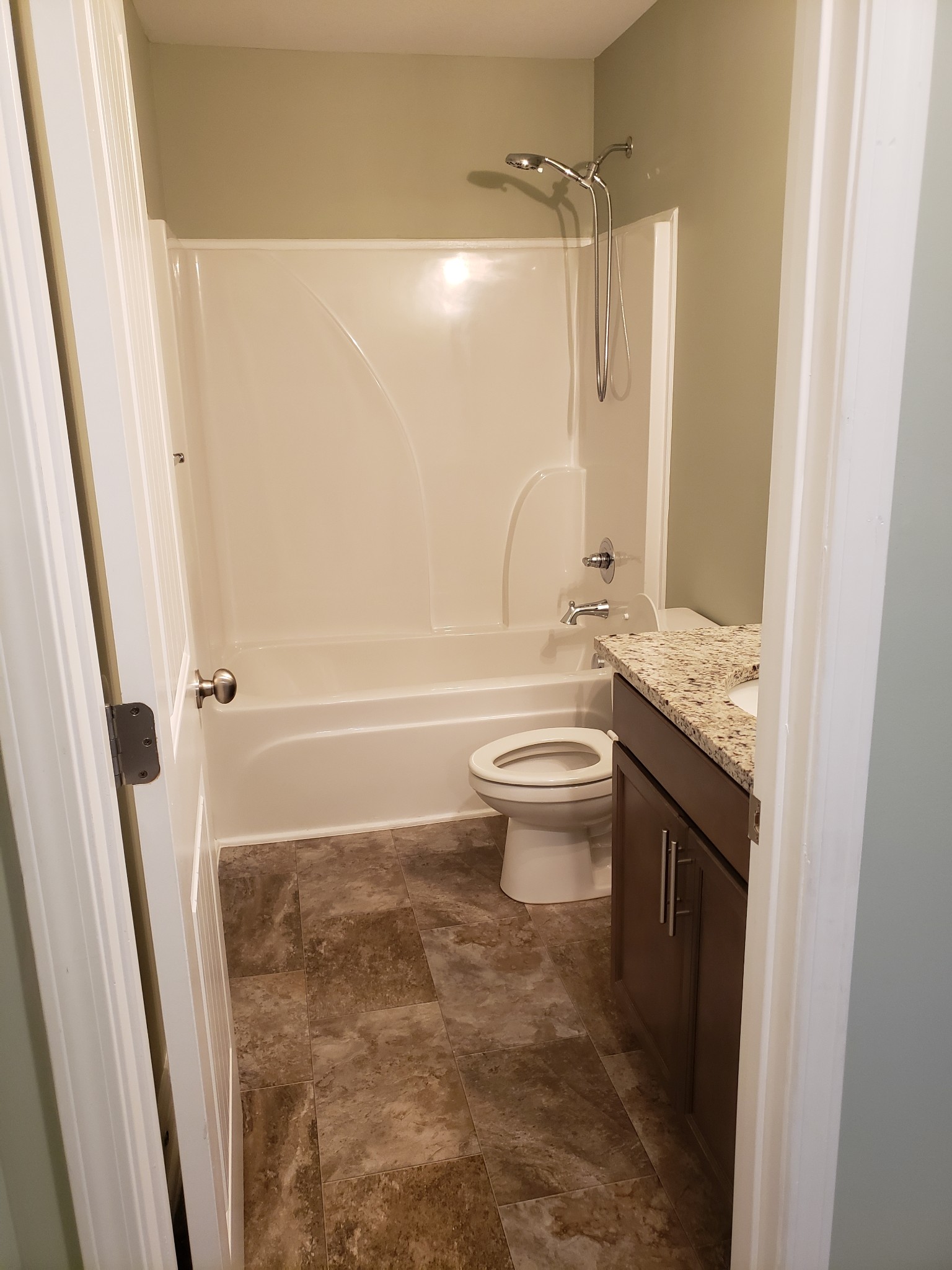 2260 Viking Ct Property Photo 14