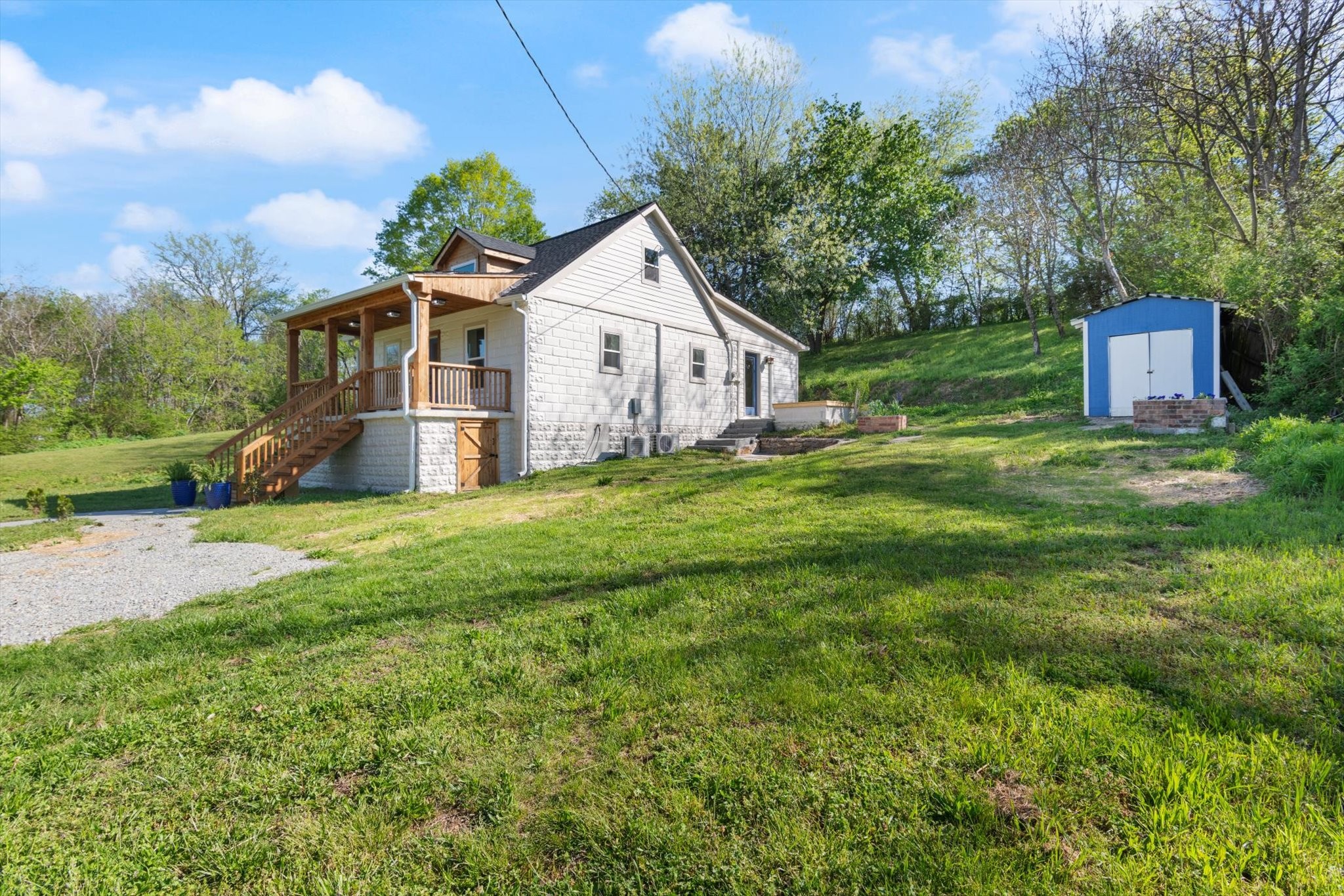 8315 W Sheepneck Rd Property Photo 2