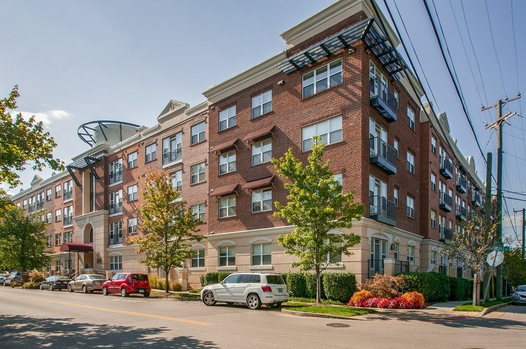 3000 Vanderbilt Pl Property Photo