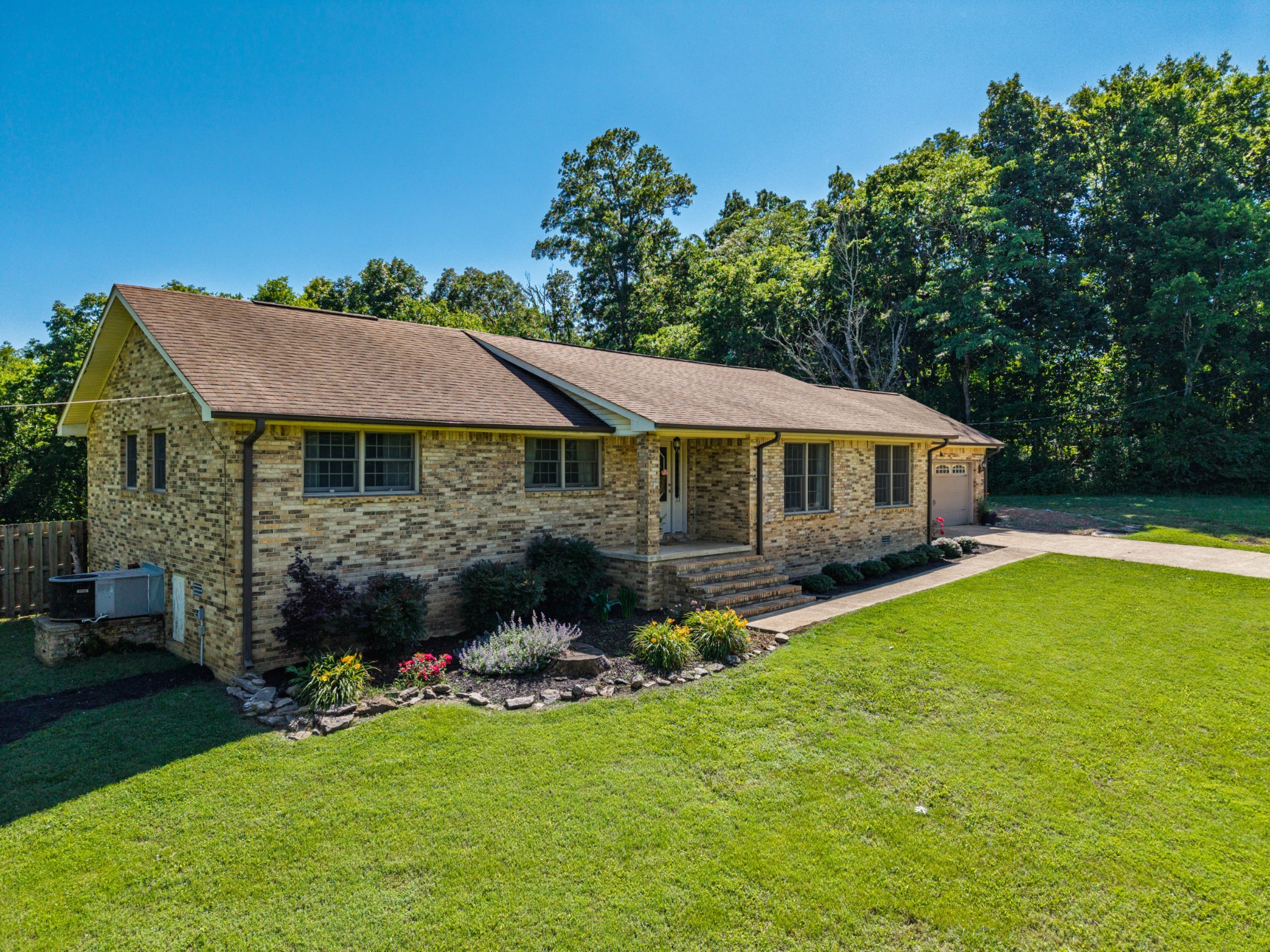 301 Payton Trl Property Photo 6