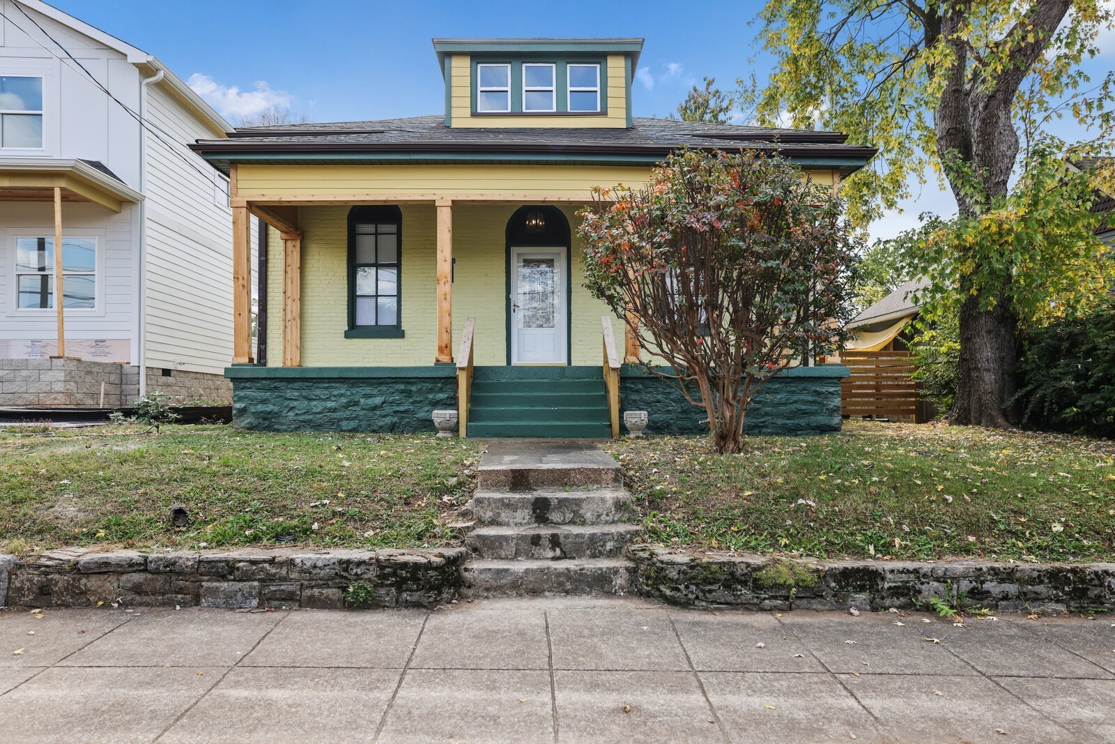1717 Heiman St Property Photo