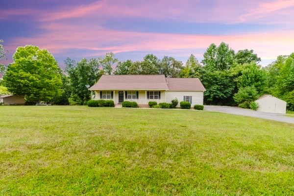 1111 Old County House Rd Property Photo 1