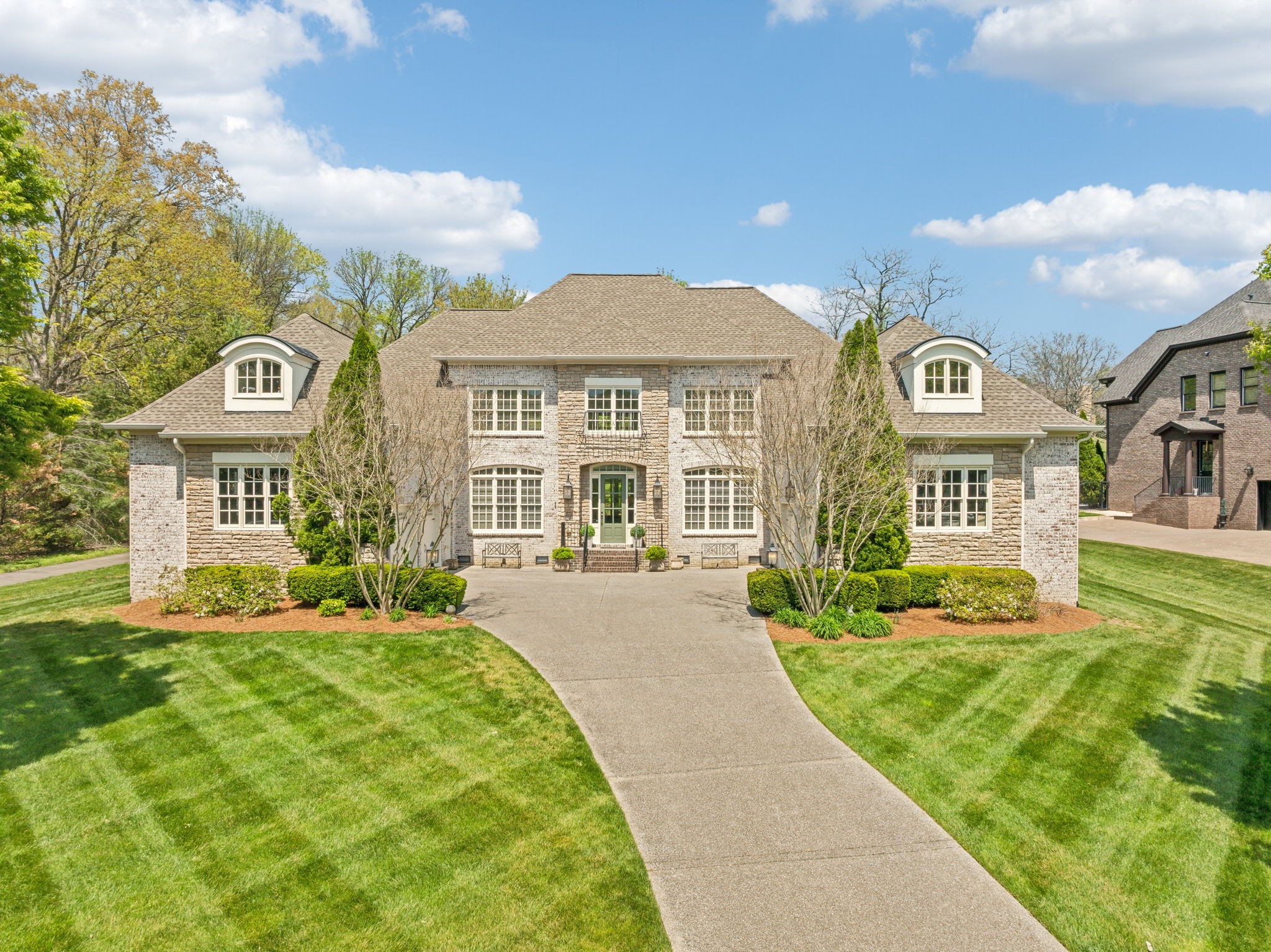 905 Sunset Road, W Property Photo