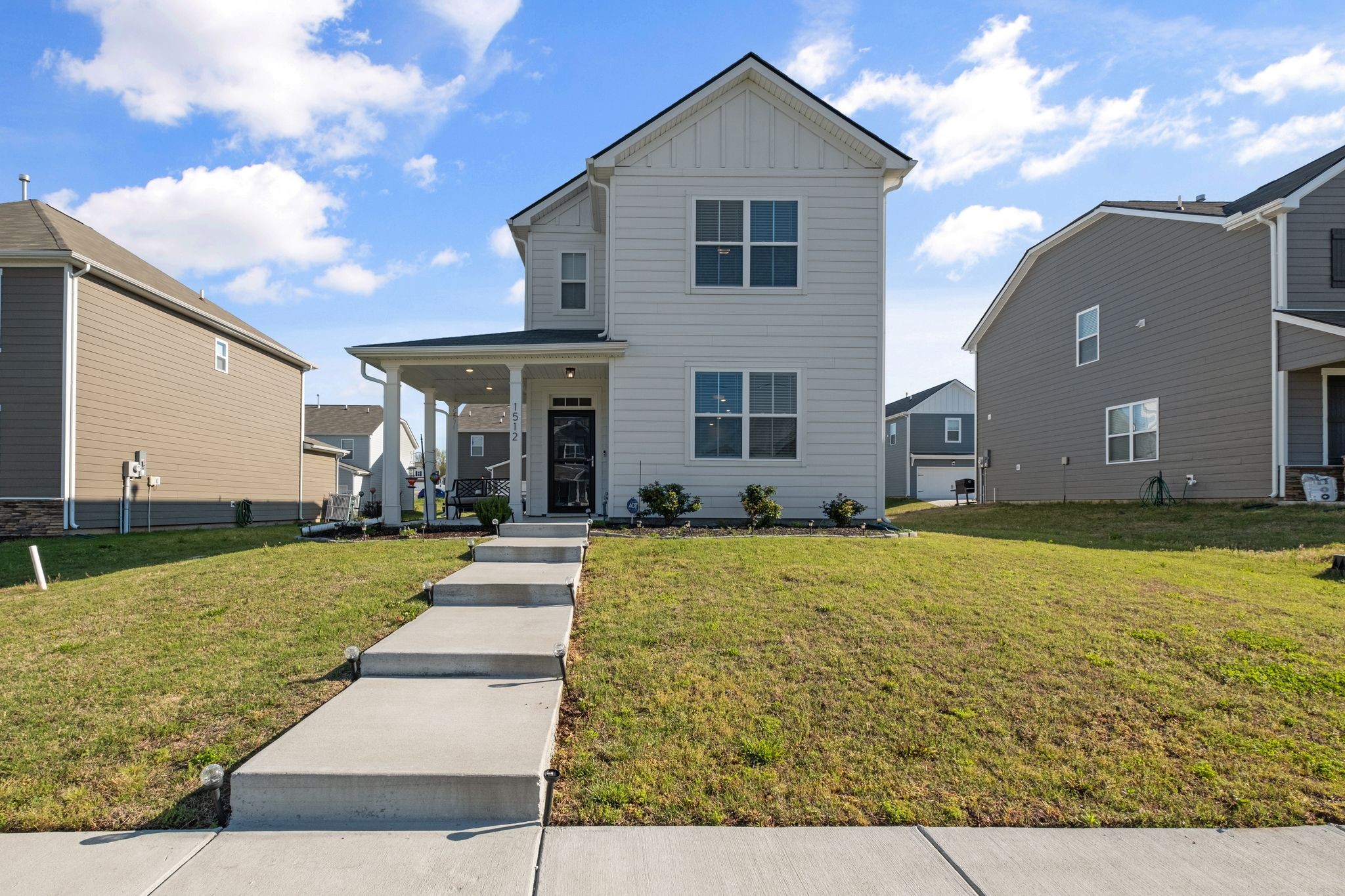 1512 Ashgrove Pl Property Photo
