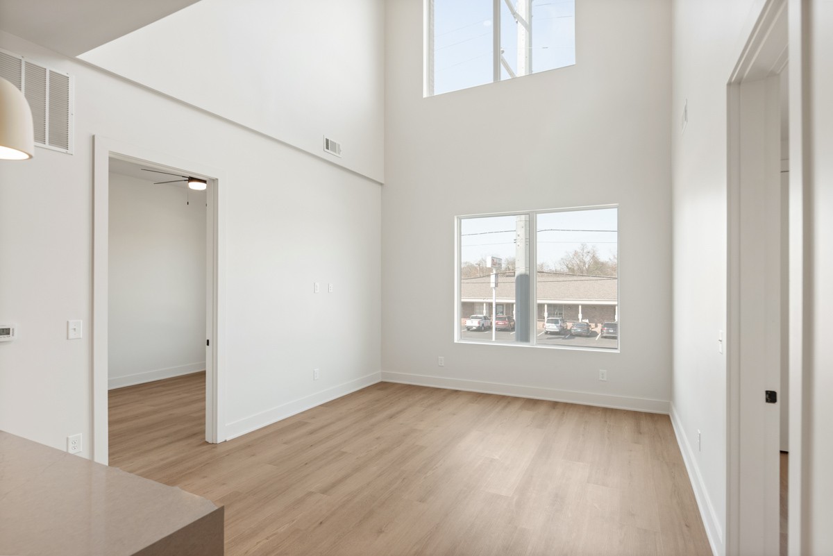 1090 Haysboro Ave Property Photo 5