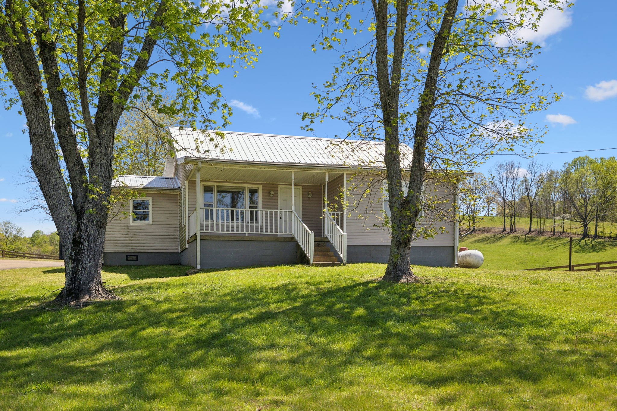 16700 Campbellsville Rd Property Photo 59