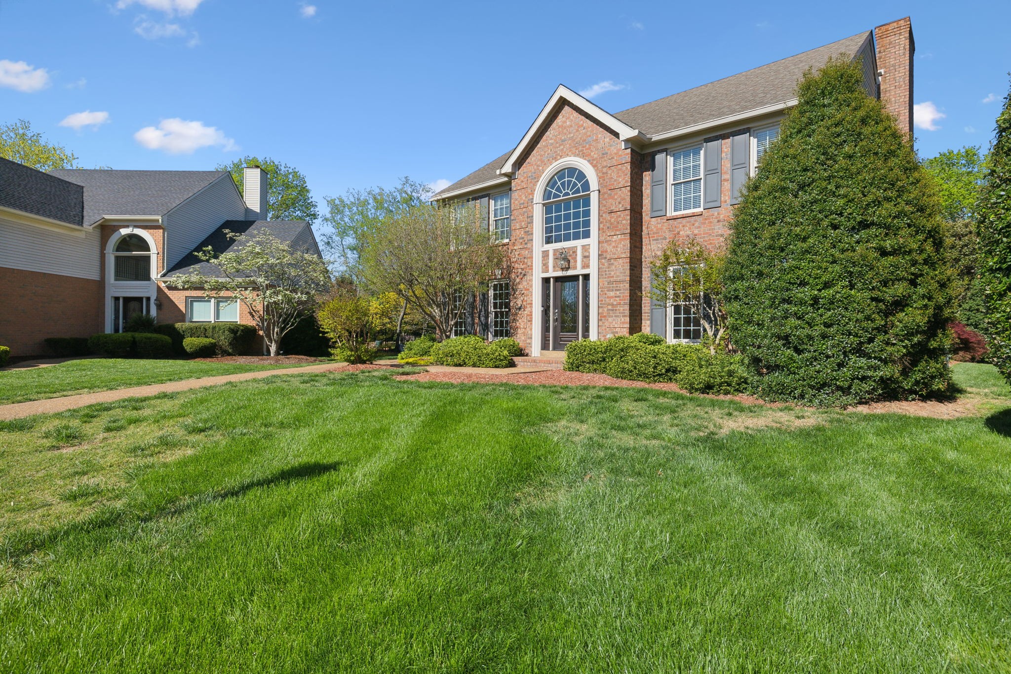 616 Copperfield Ct Property Photo 4