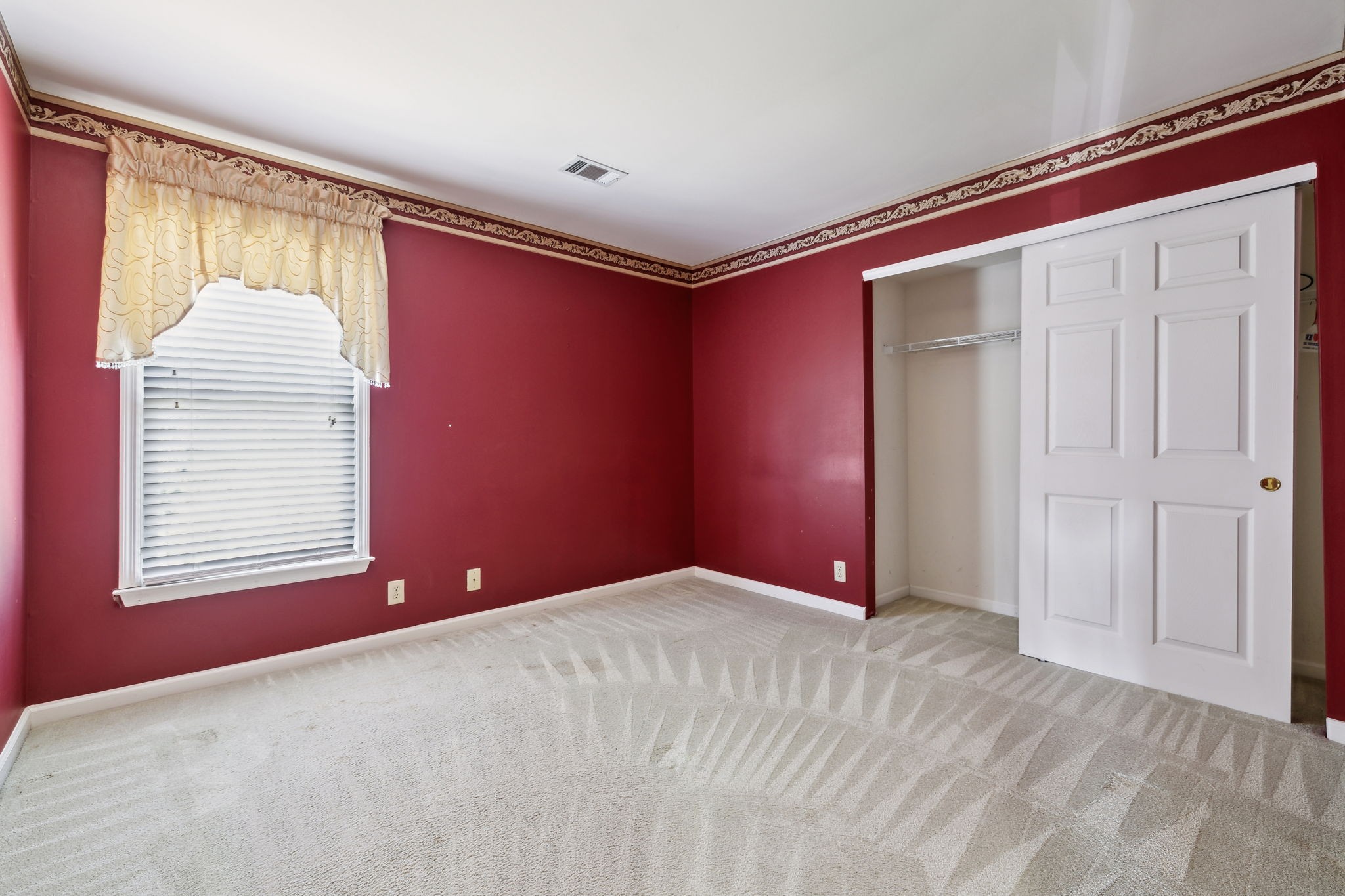 616 Copperfield Ct Property Photo 33