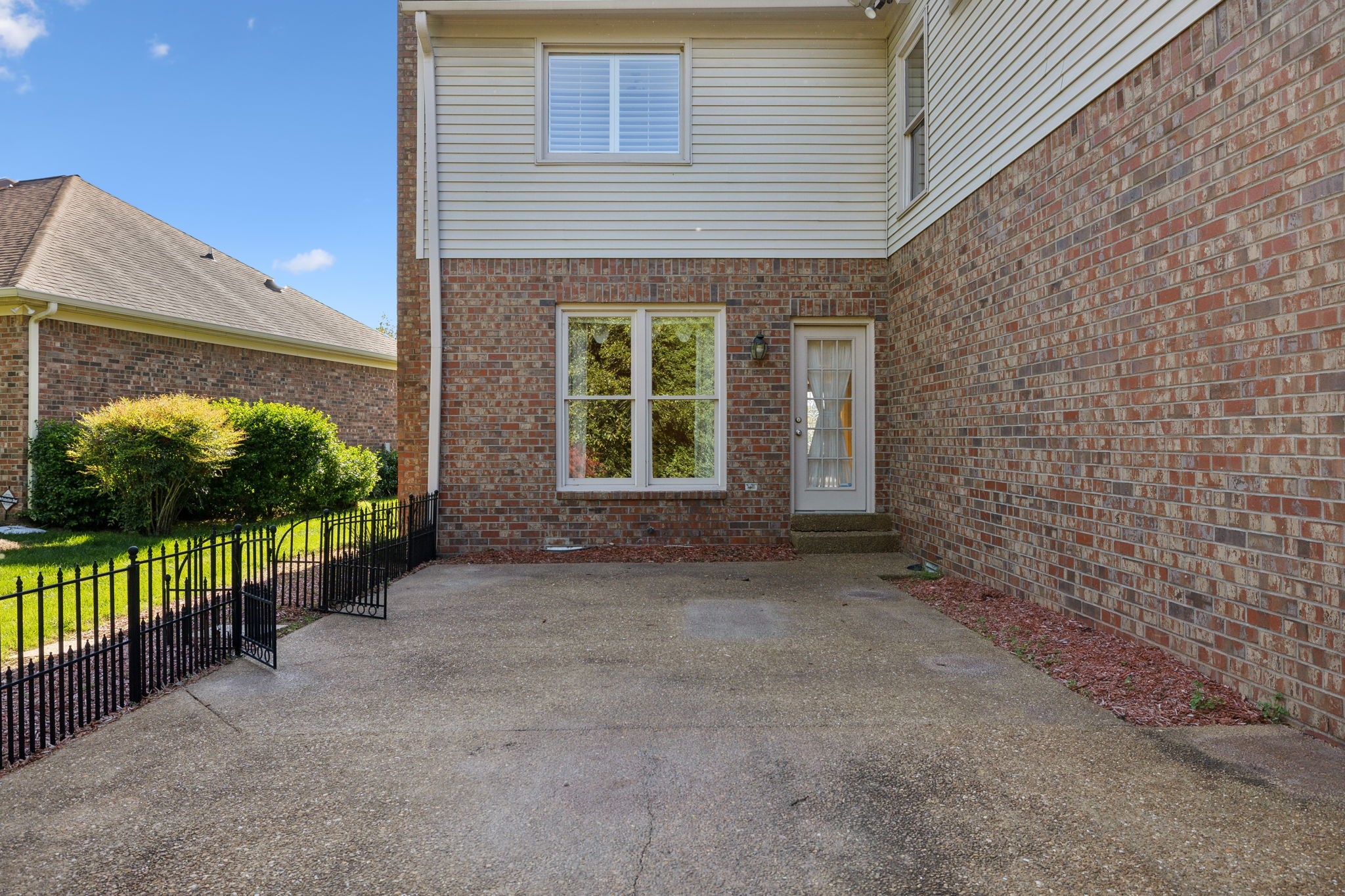 616 Copperfield Ct Property Photo 42