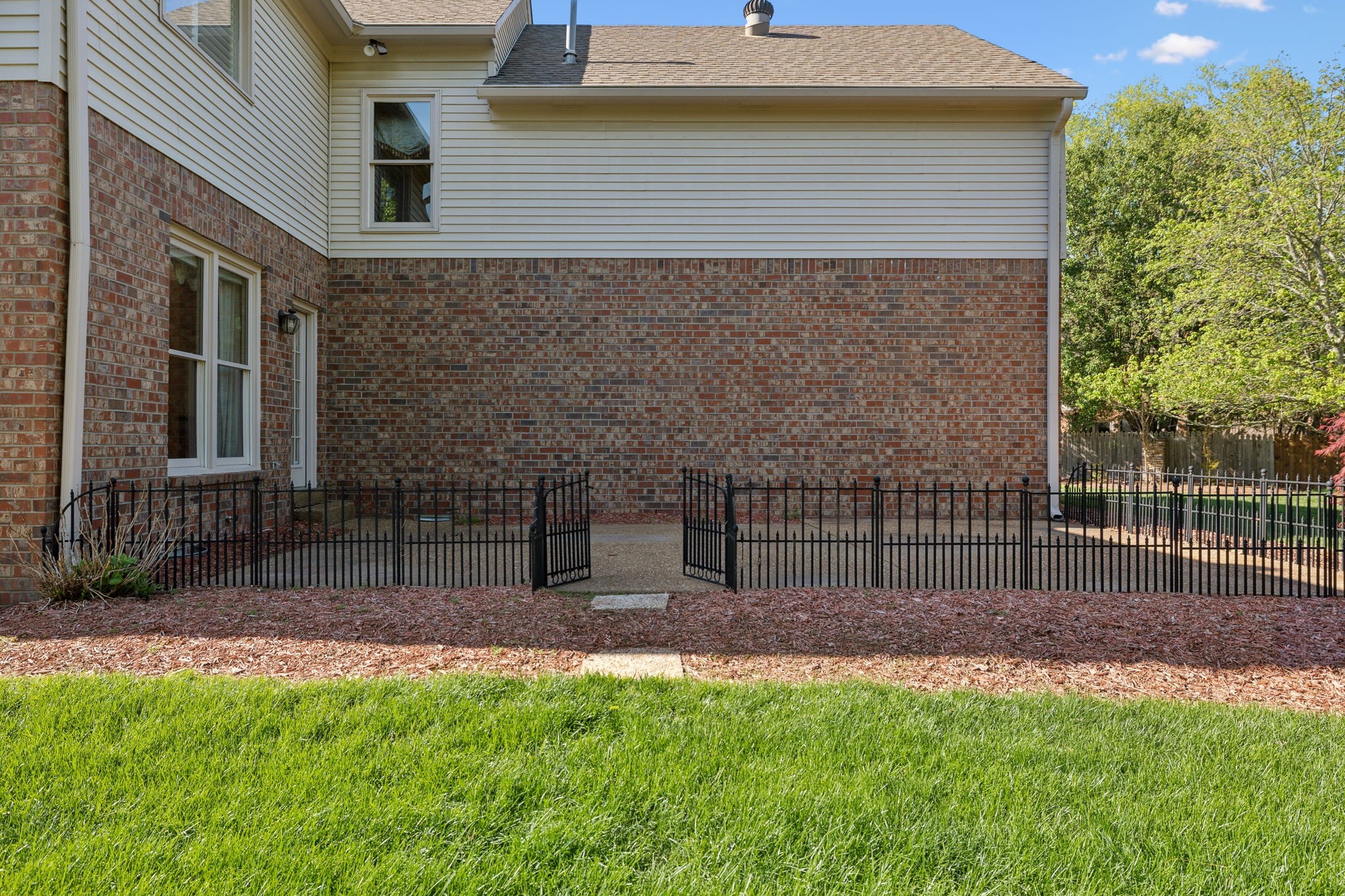 616 Copperfield Ct Property Photo 44
