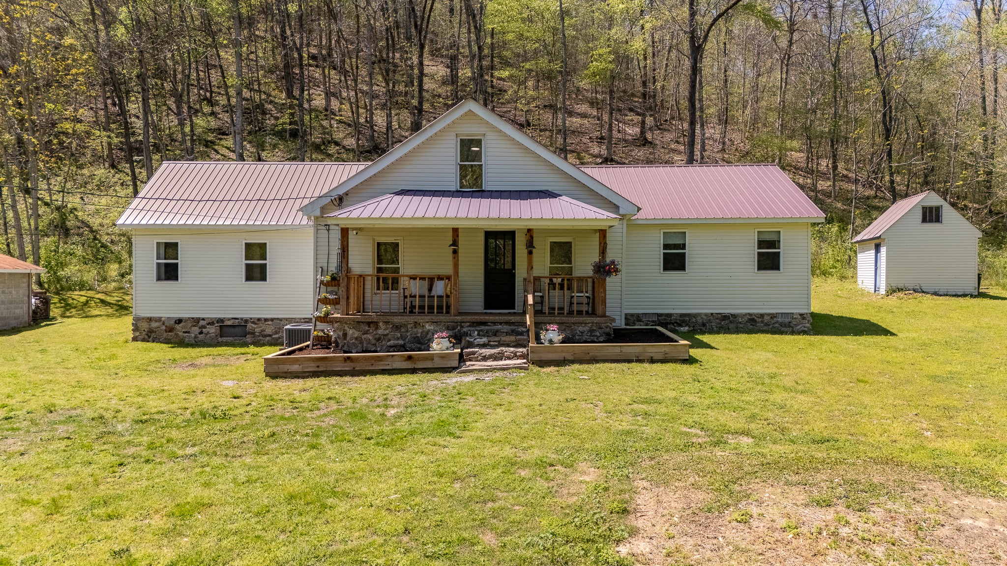 491 Long Branch Rd Property Photo 5
