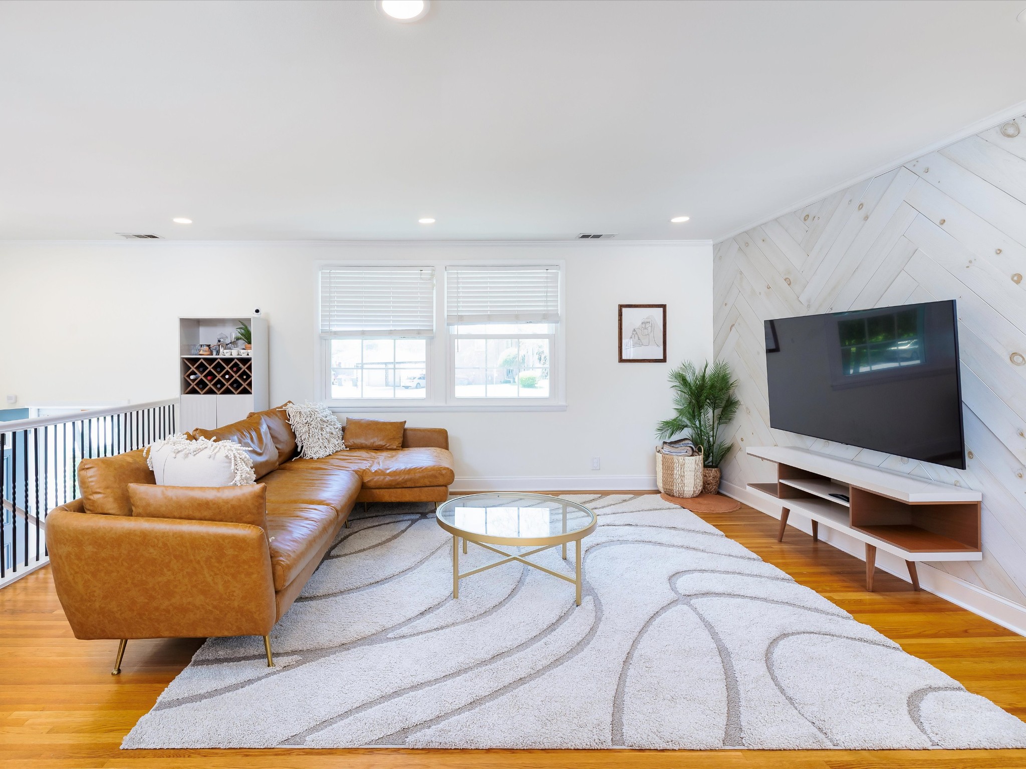 605 Des Moines Dr Property Photo 5