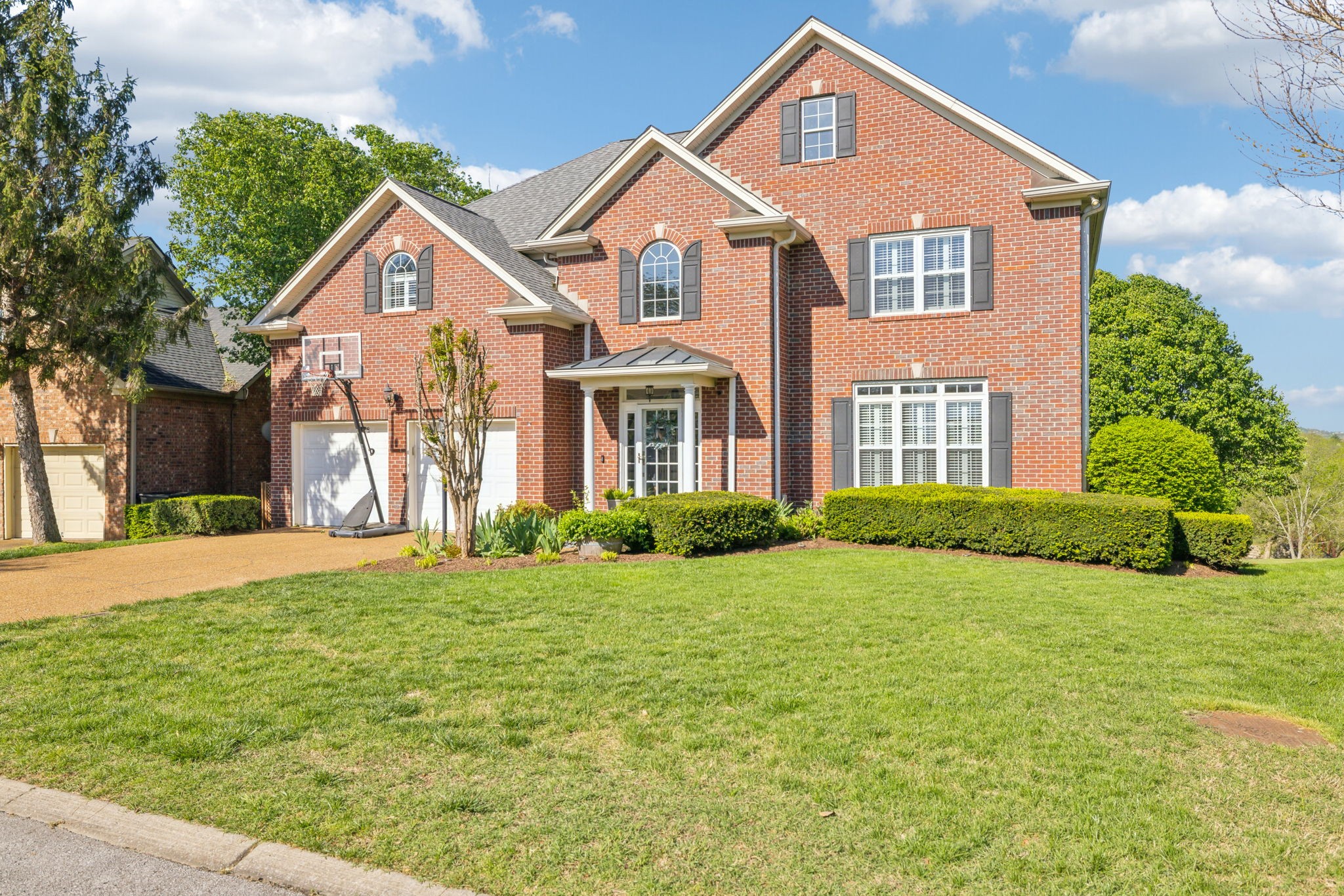 1405 Governors Ridge Ct Property Photo 1