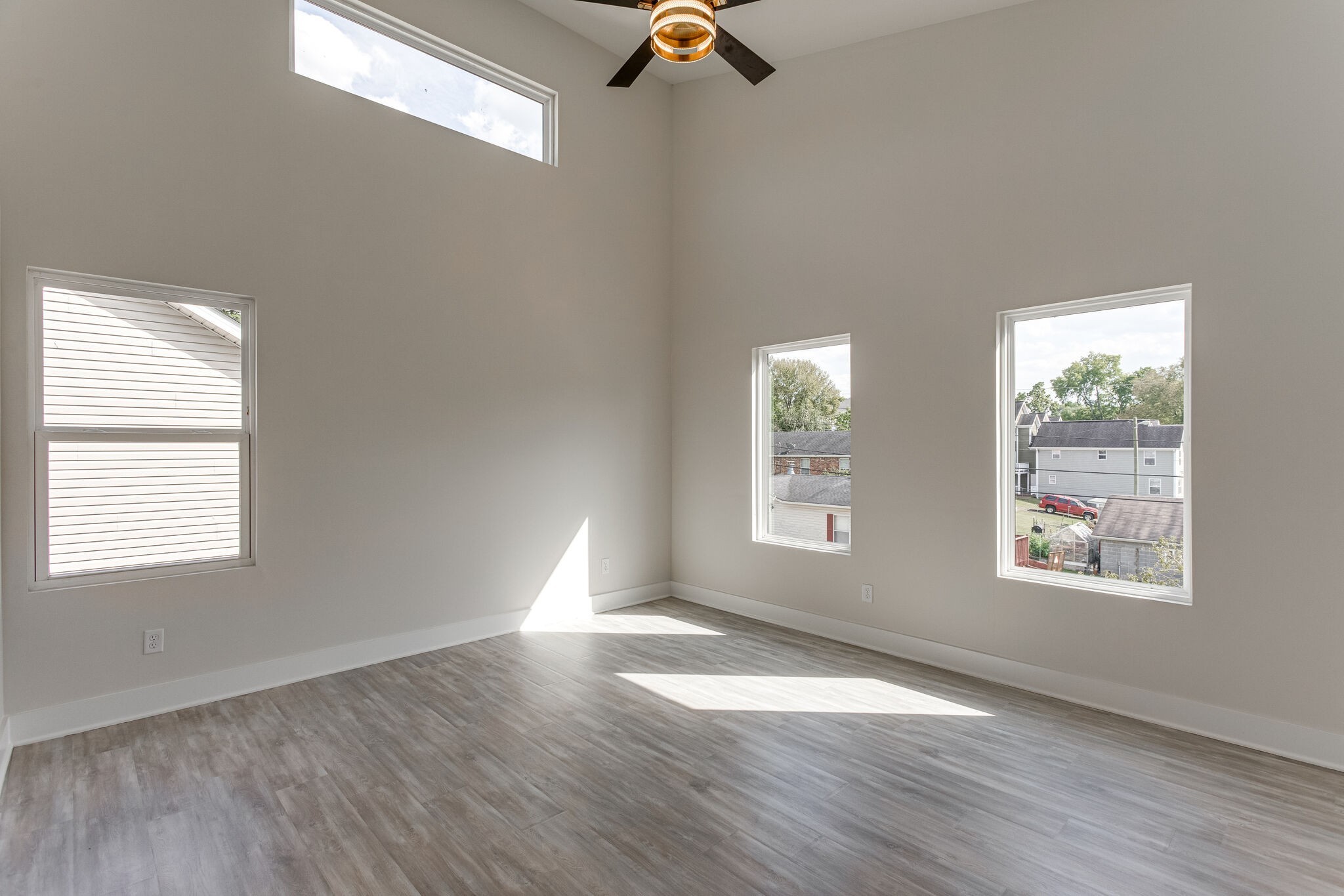 1715 Kellow St Property Photo 18