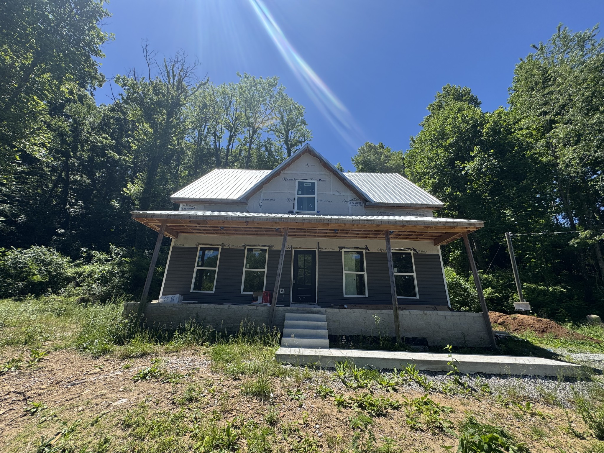 2027 Old Lake Rd Property Photo 1