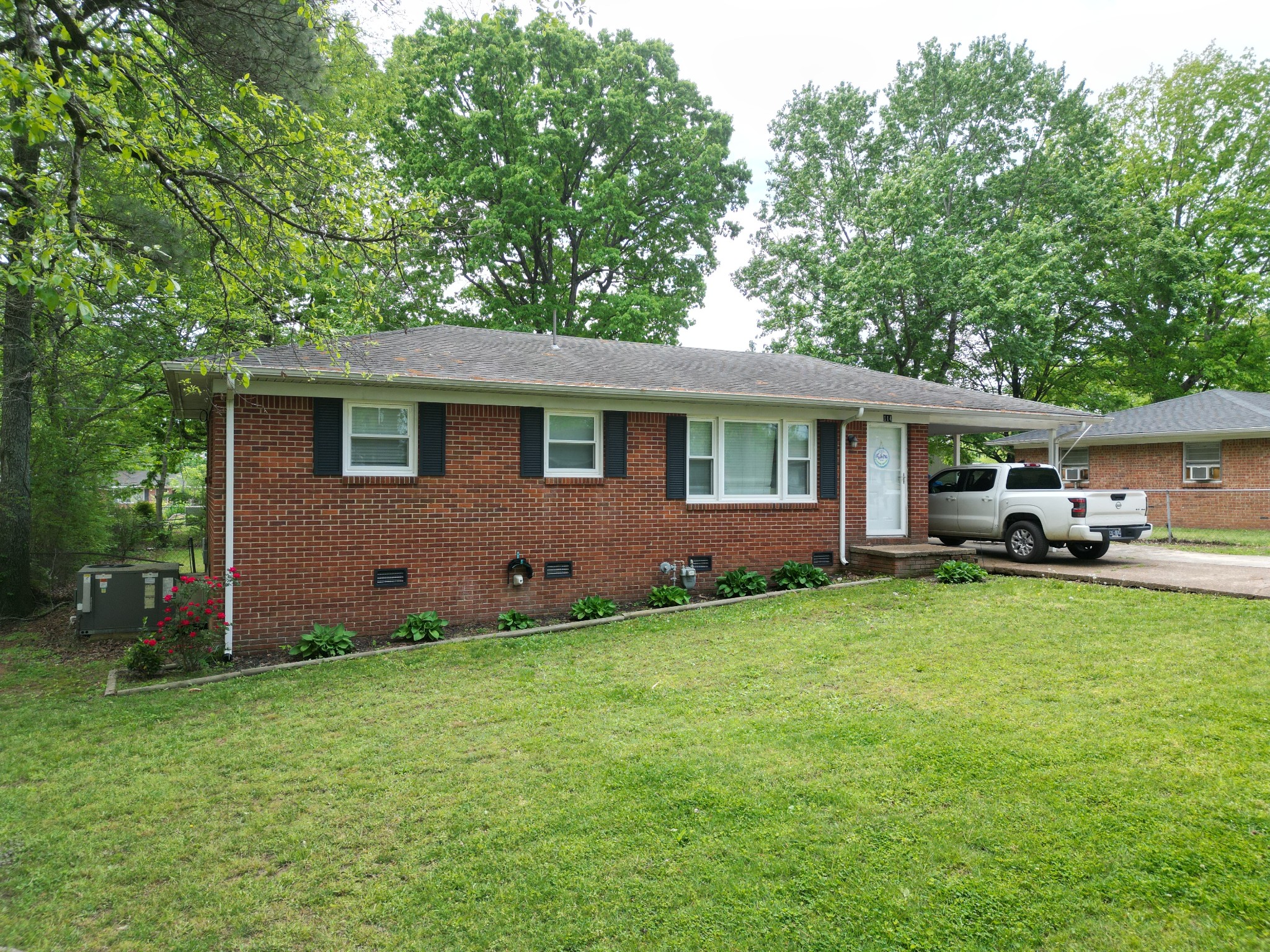 Collinwood Real Estate Listings Main Image