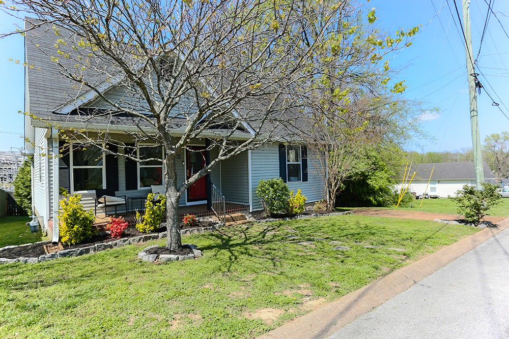 905 Taylor Merritt Ct Property Photo 2