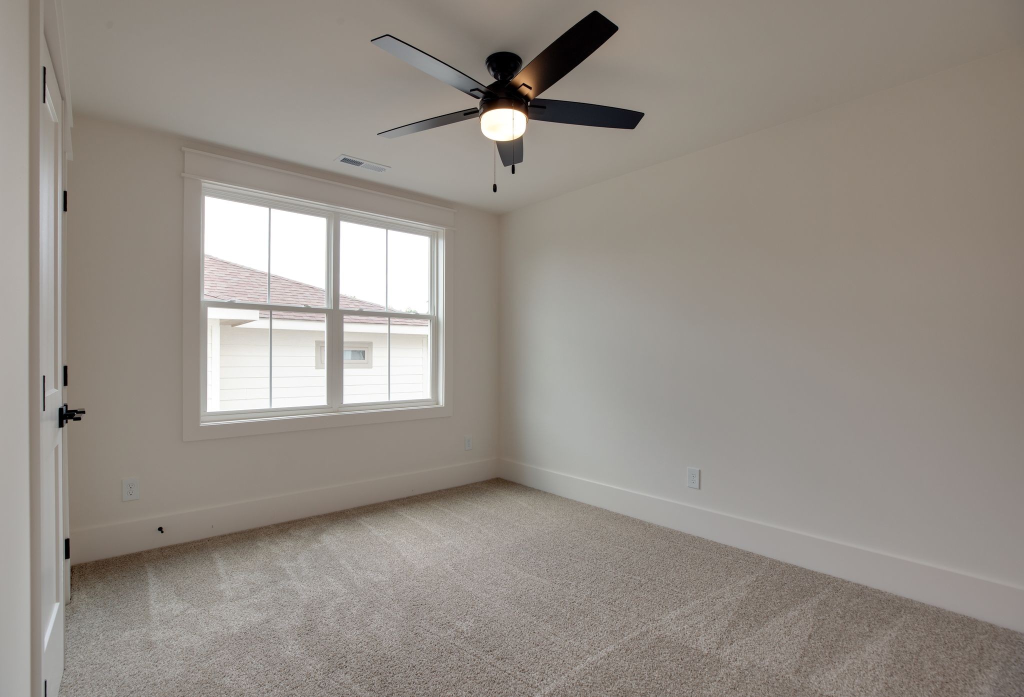 446 Roberts St Property Photo 26