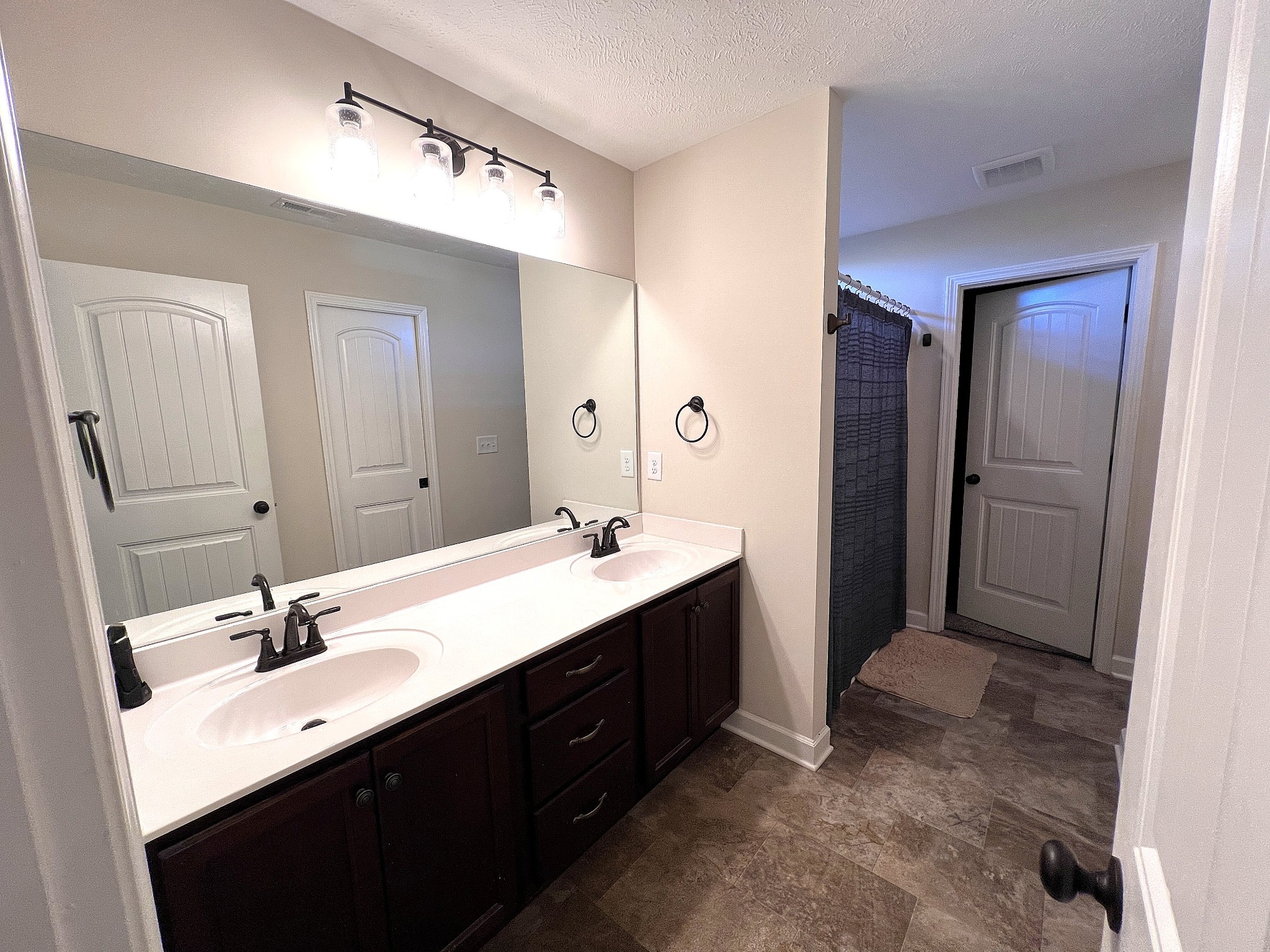 2939 Ronstadt Dr Property Photo 16