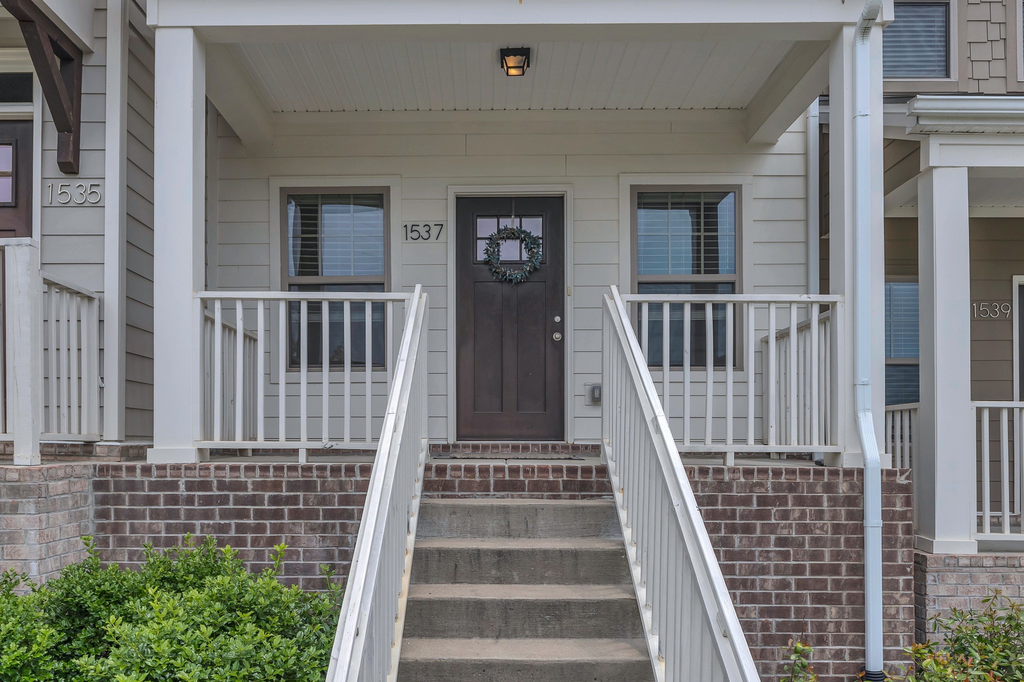 1537 White Tip Ln Property Photo 6