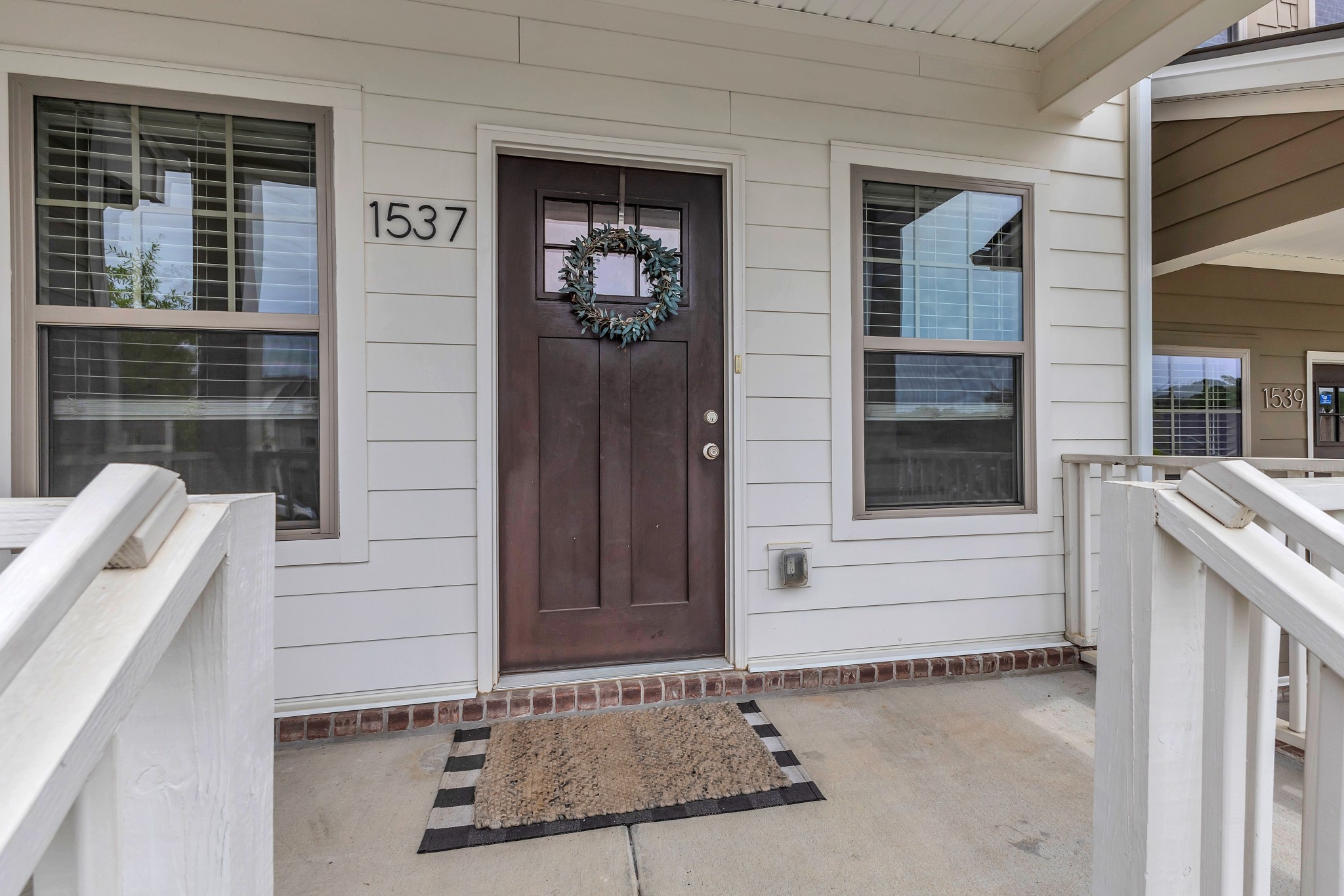 1537 White Tip Ln Property Photo 7