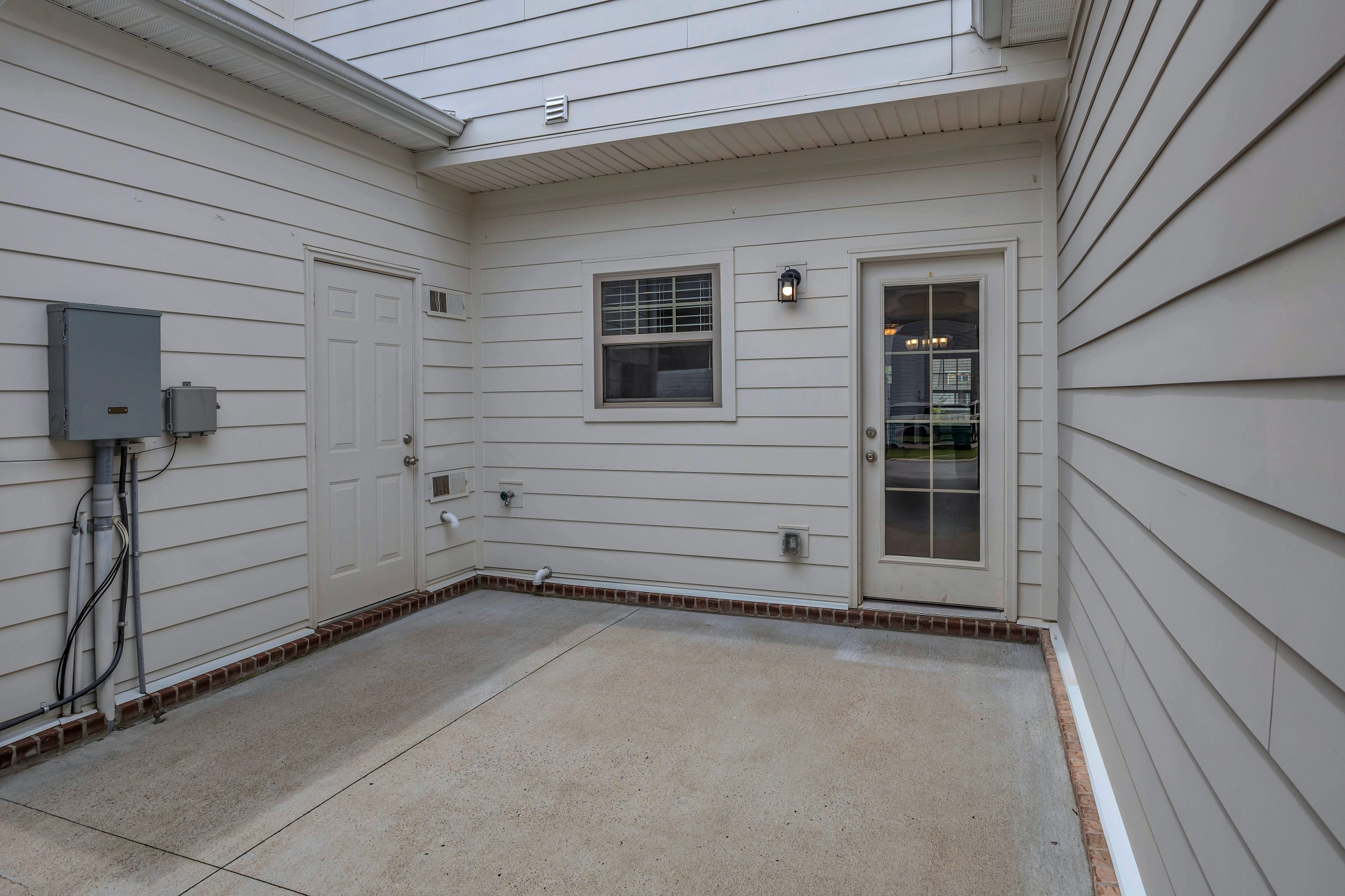 1537 White Tip Ln Property Photo 29