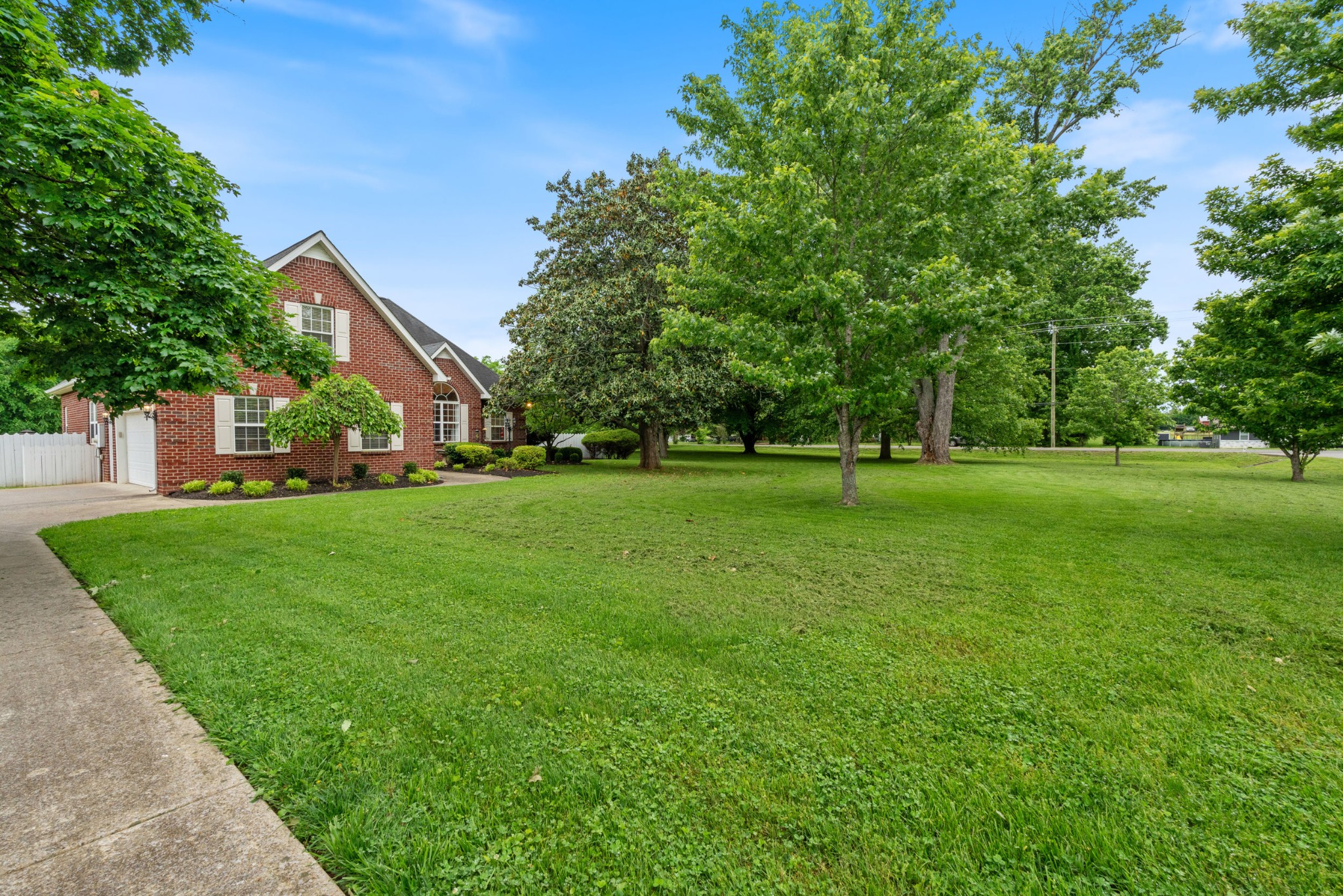 102 Munson Ct Property Photo 2