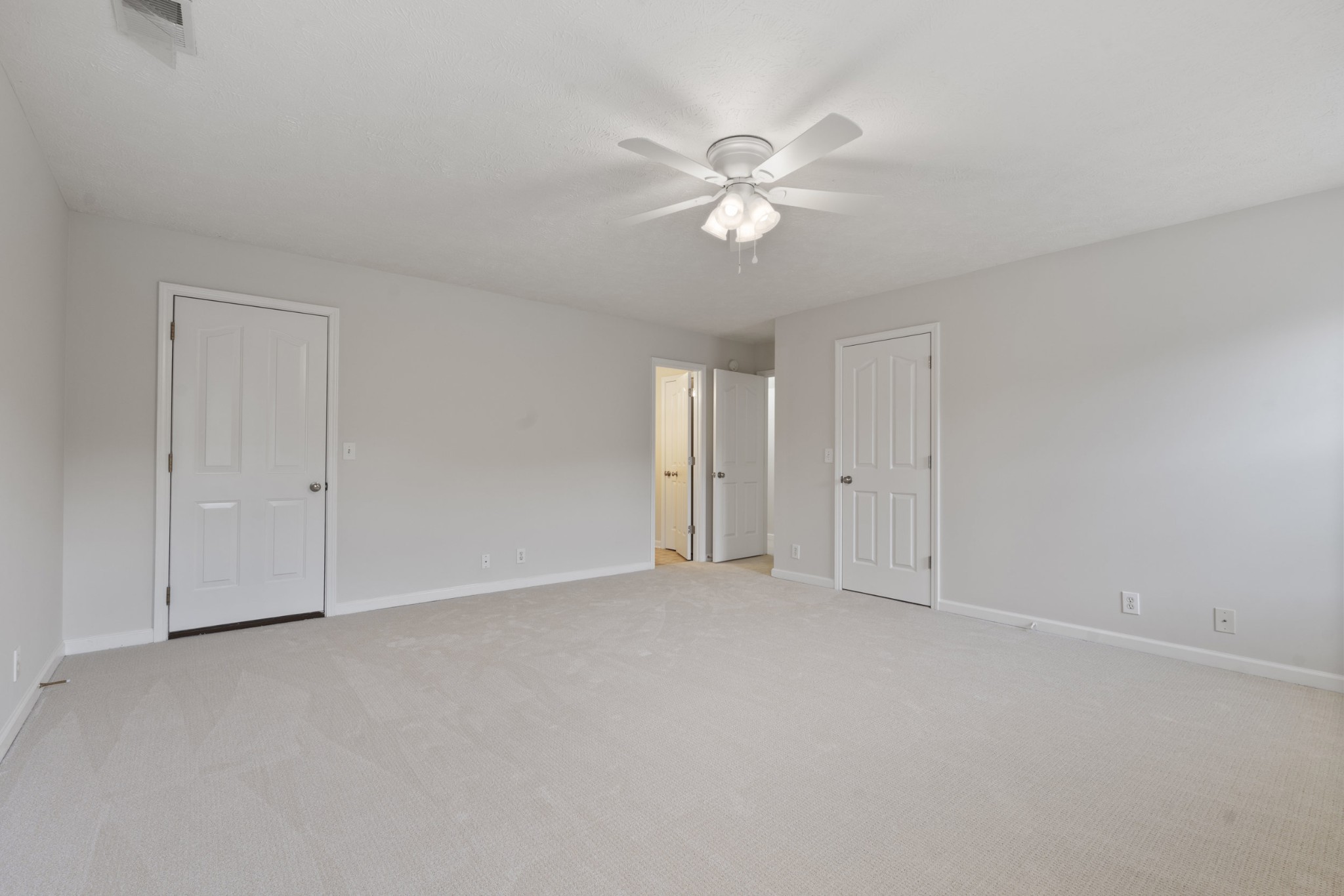102 Munson Ct Property Photo 28