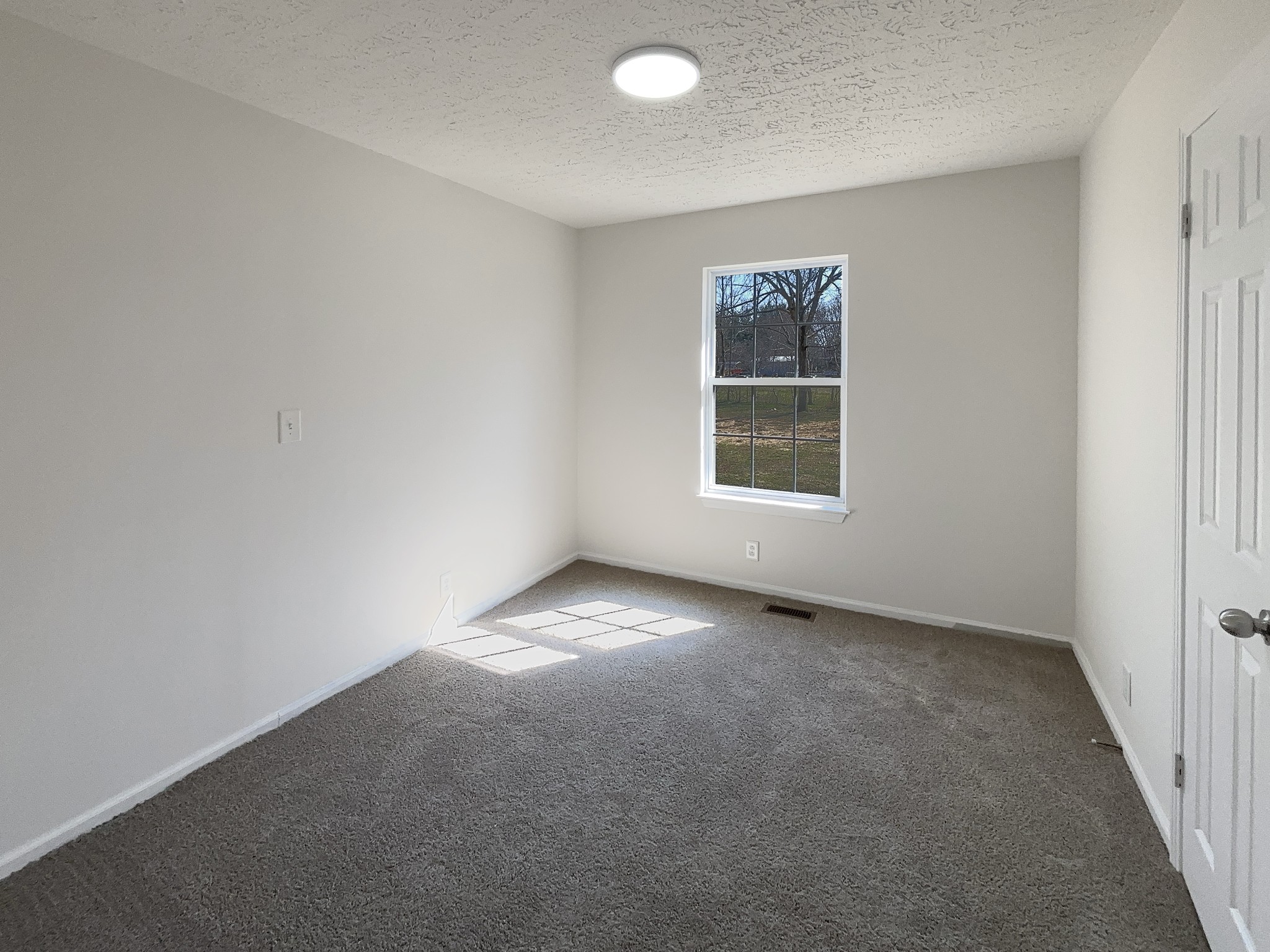 958 Clearview Rd Property Photo 5