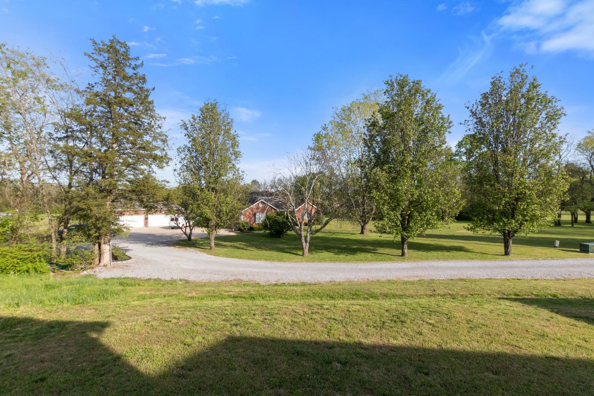 813 Green Meadow Ln Property Photo 32