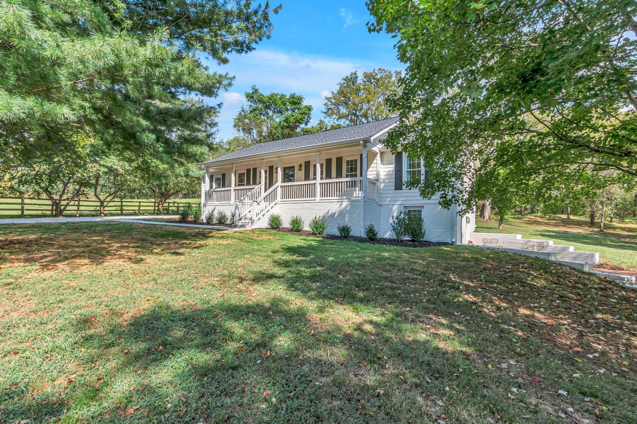 670 Northridge Road Property Photo 7