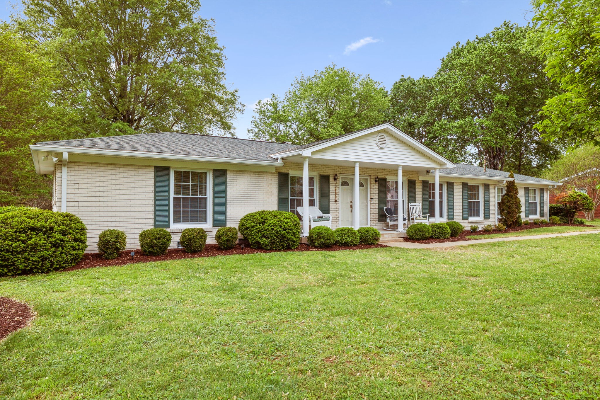 110 Ewingville Dr Property Photo 1
