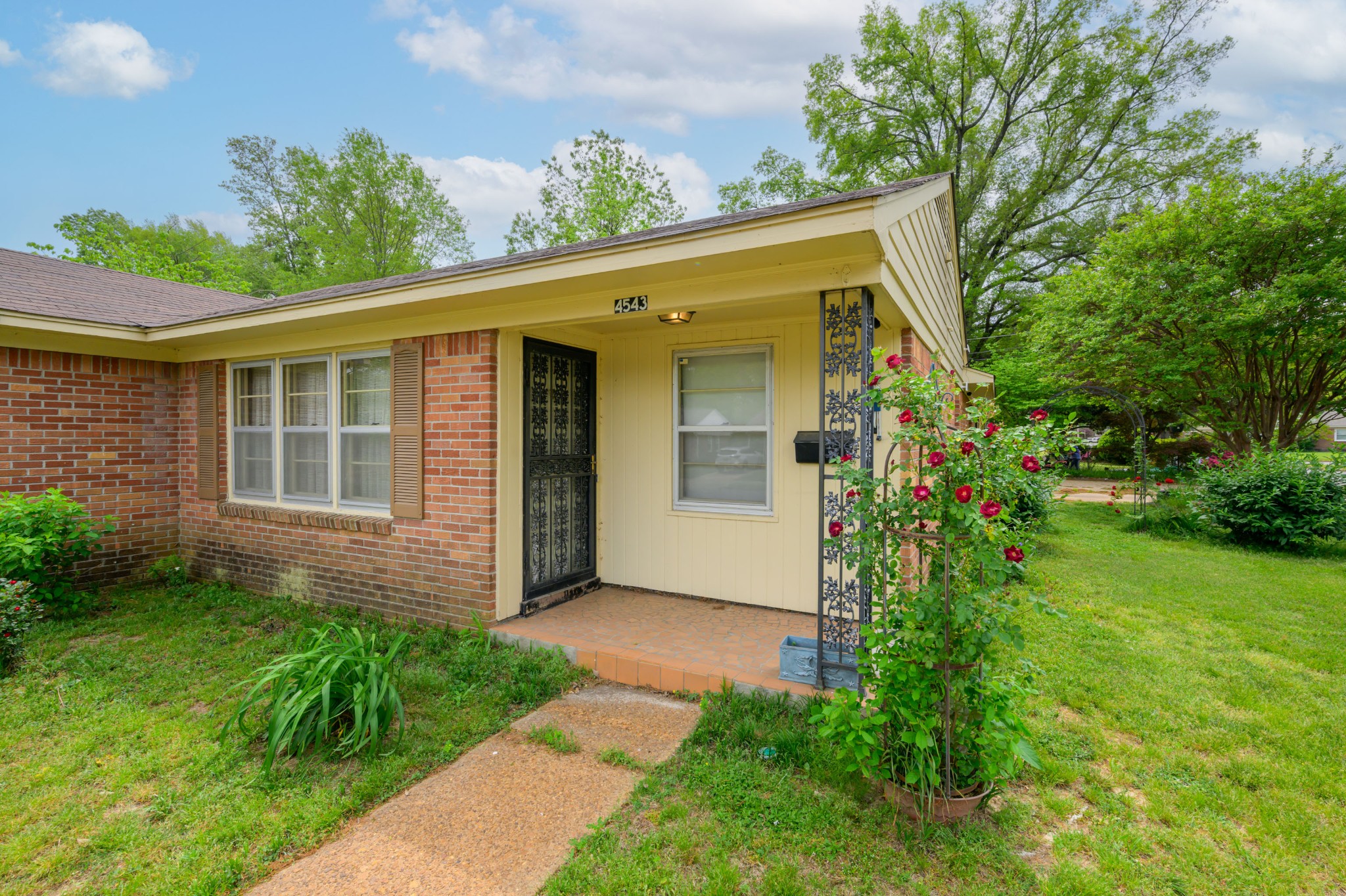 Memphis Real Estate Listings Main Image