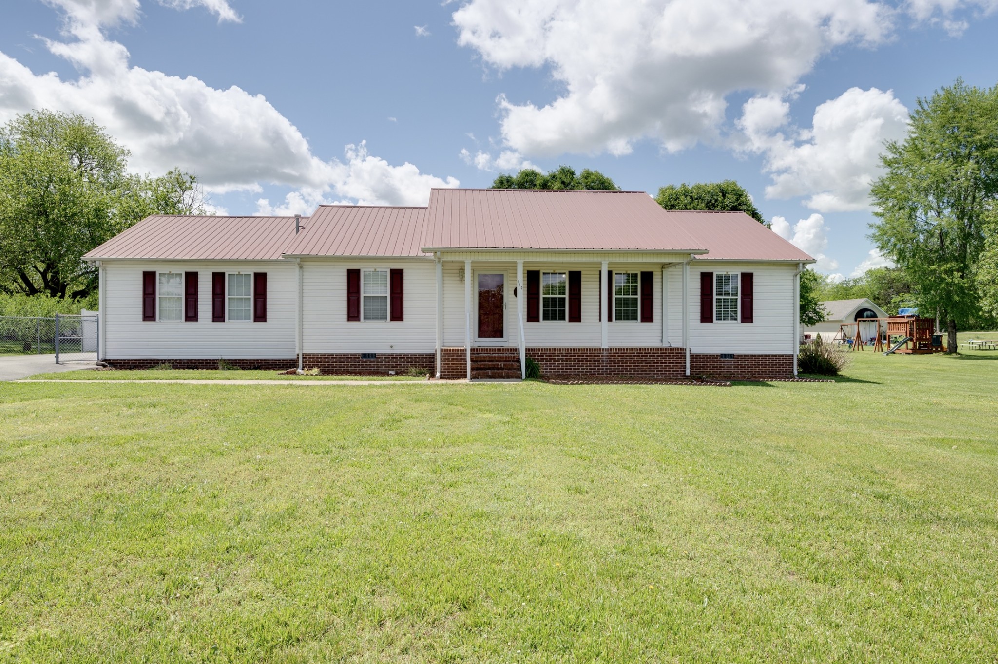 112 Brawley Cir Property Photo