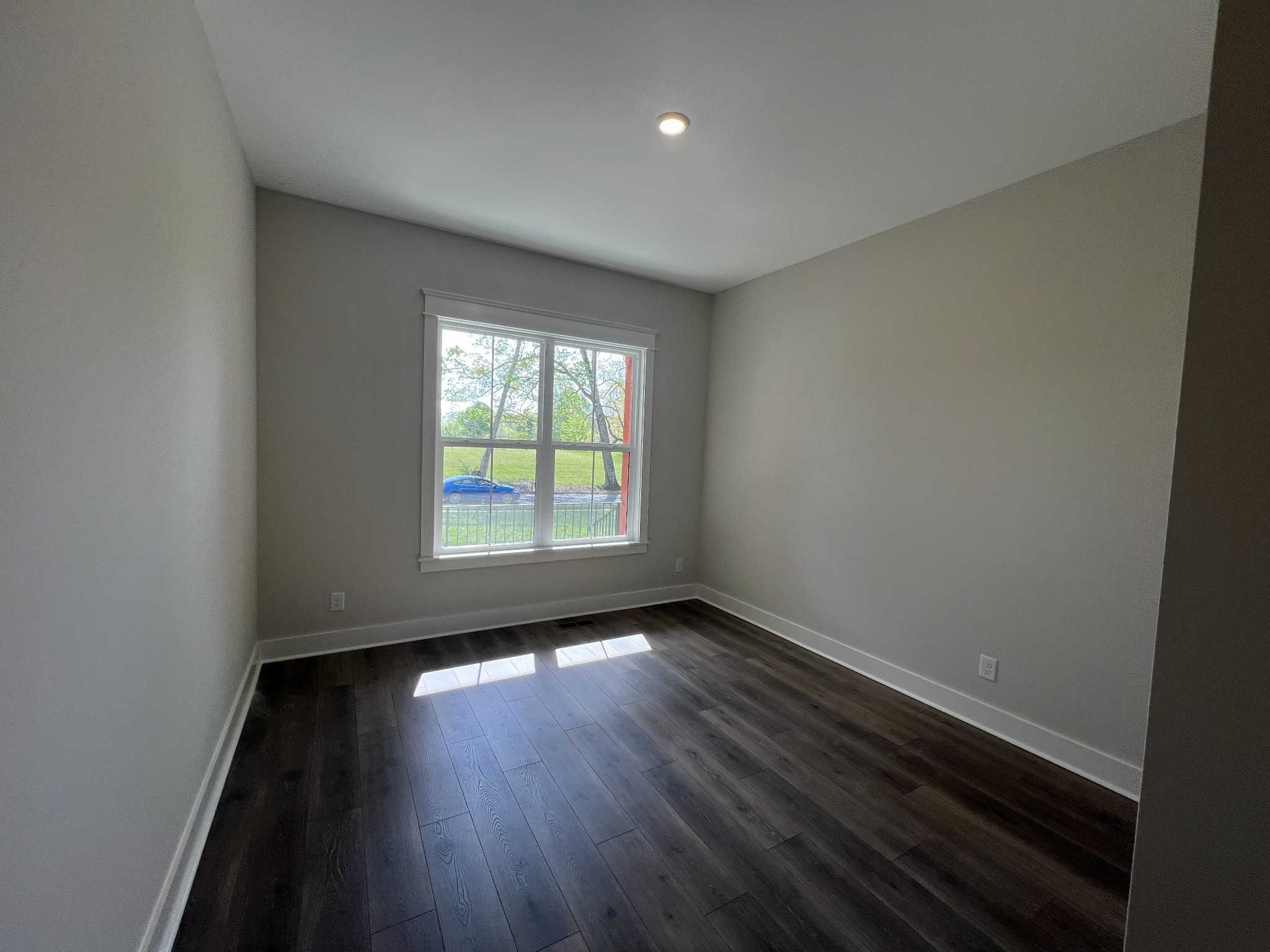 7285 Northwest Hwy Property Photo 10