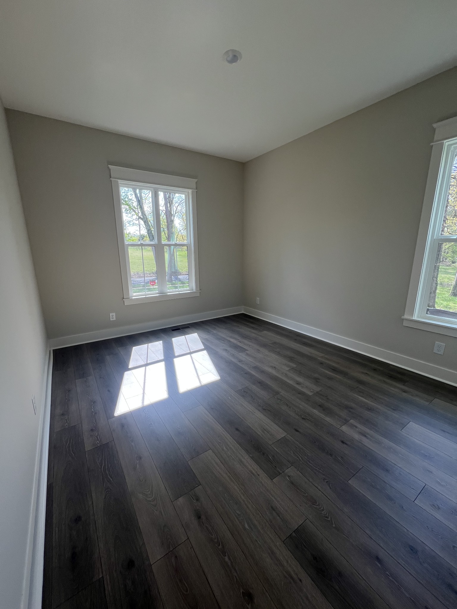 7285 Northwest Hwy Property Photo 14