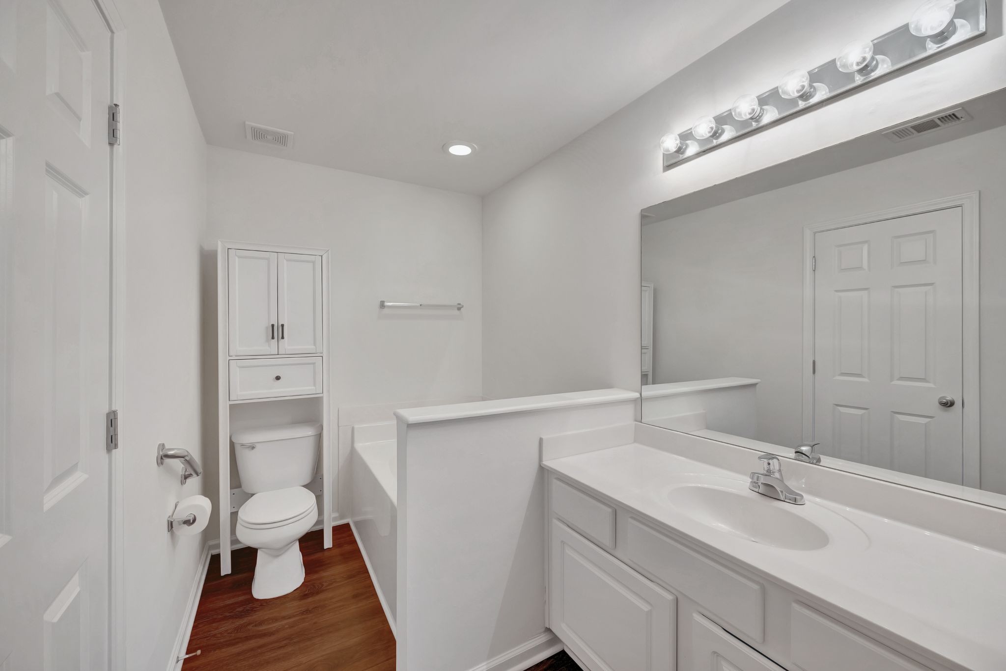 1131 Nashboro Blvd Property Photo 5