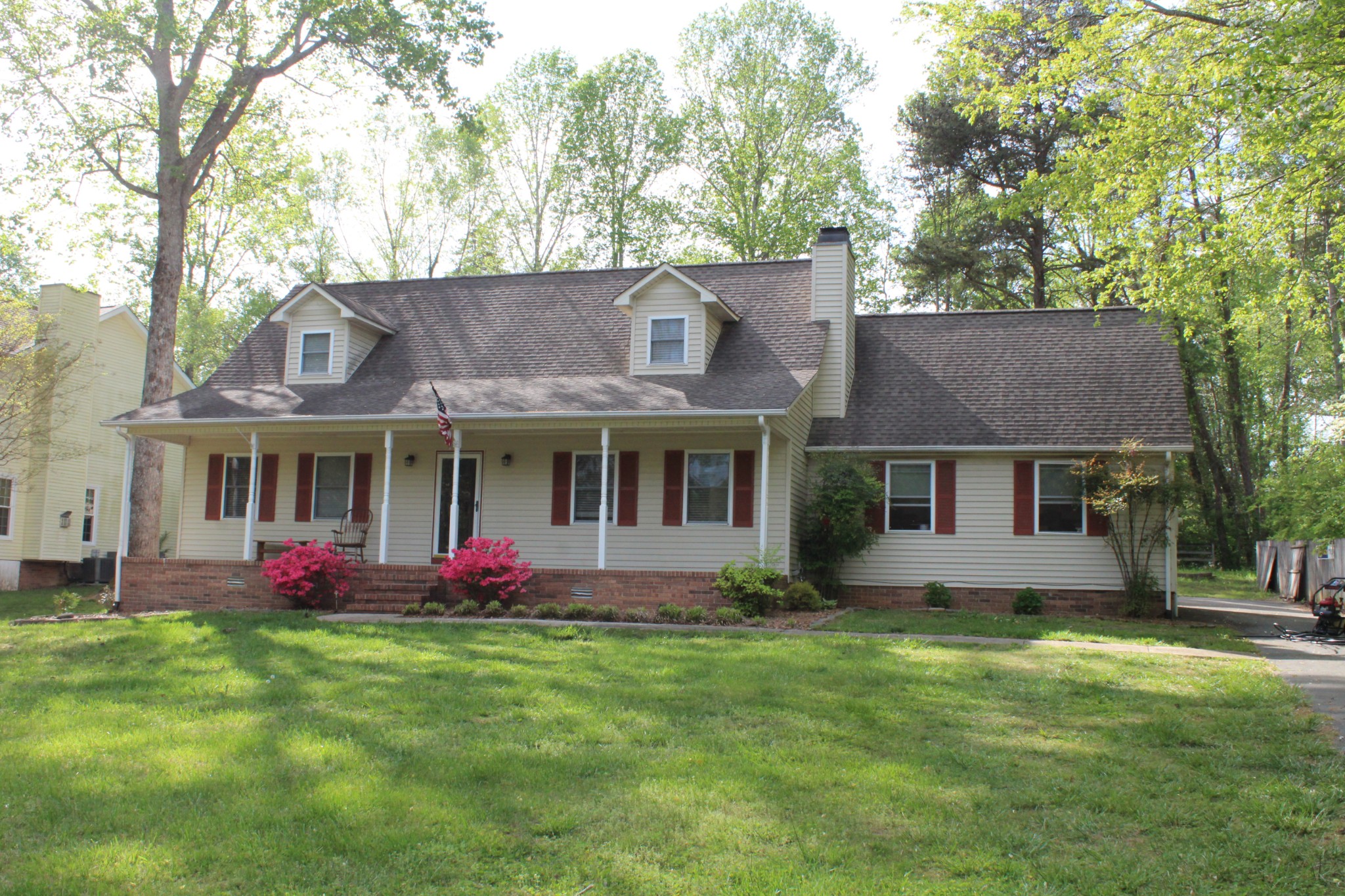 1719 Heathrow Dr Property Photo