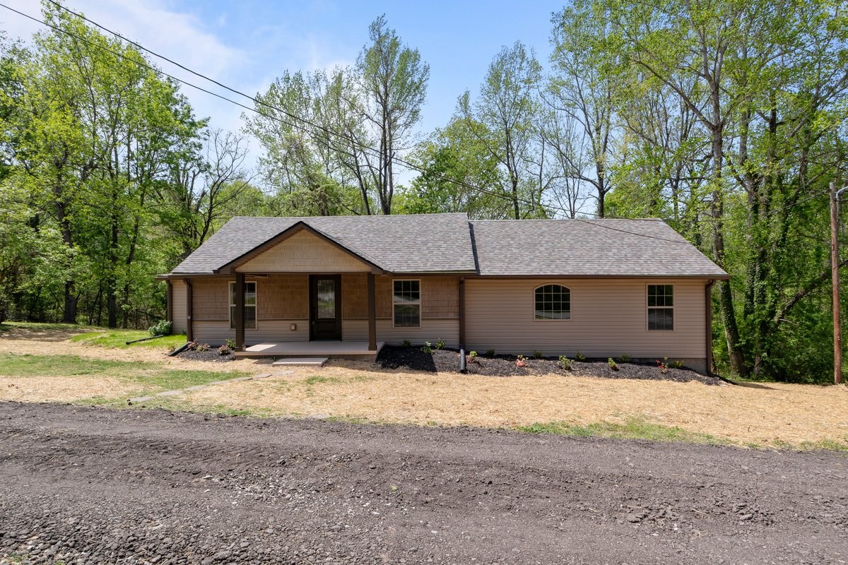 1500 Cumberland Heights Rd Property Photo